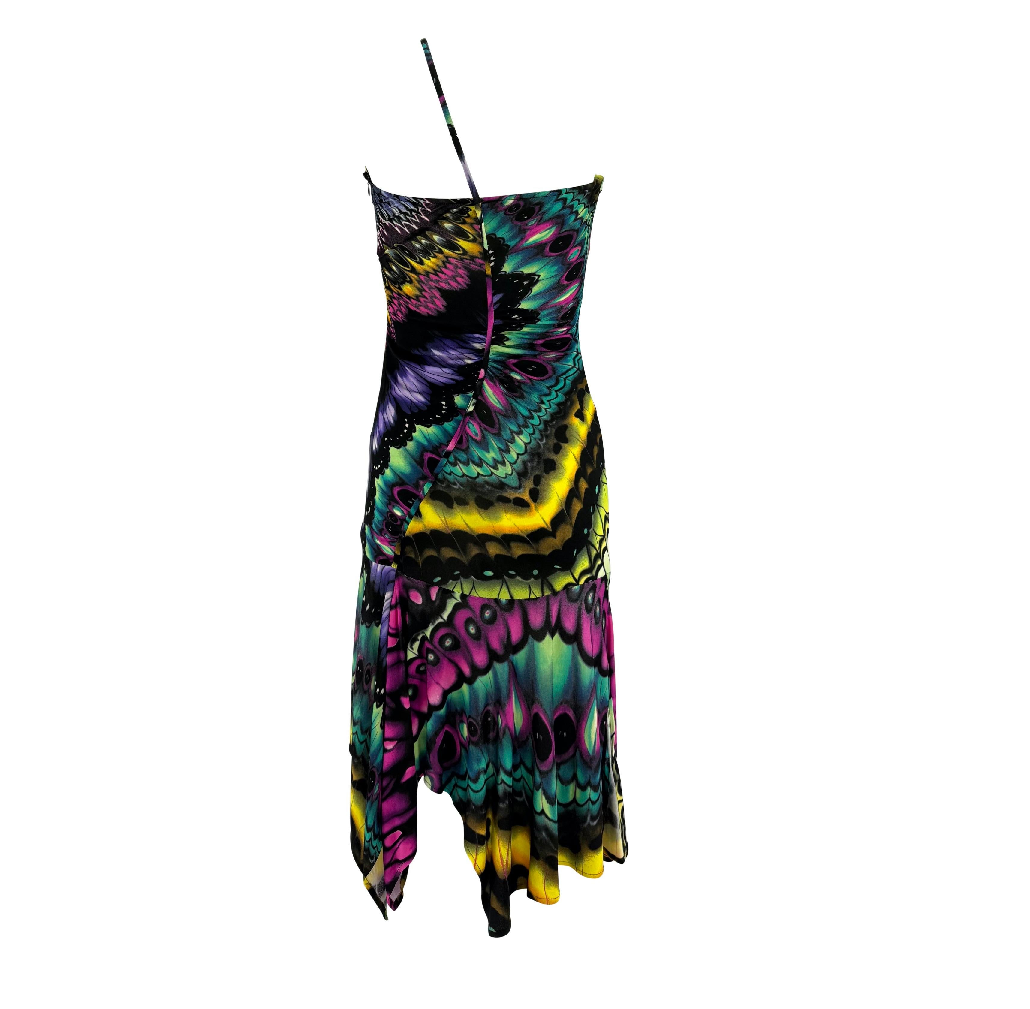 A/I 2003 Versace by Donatella Versace, vestito con stampa a farfalla e increspato, con taglio a flare. in vendita 1