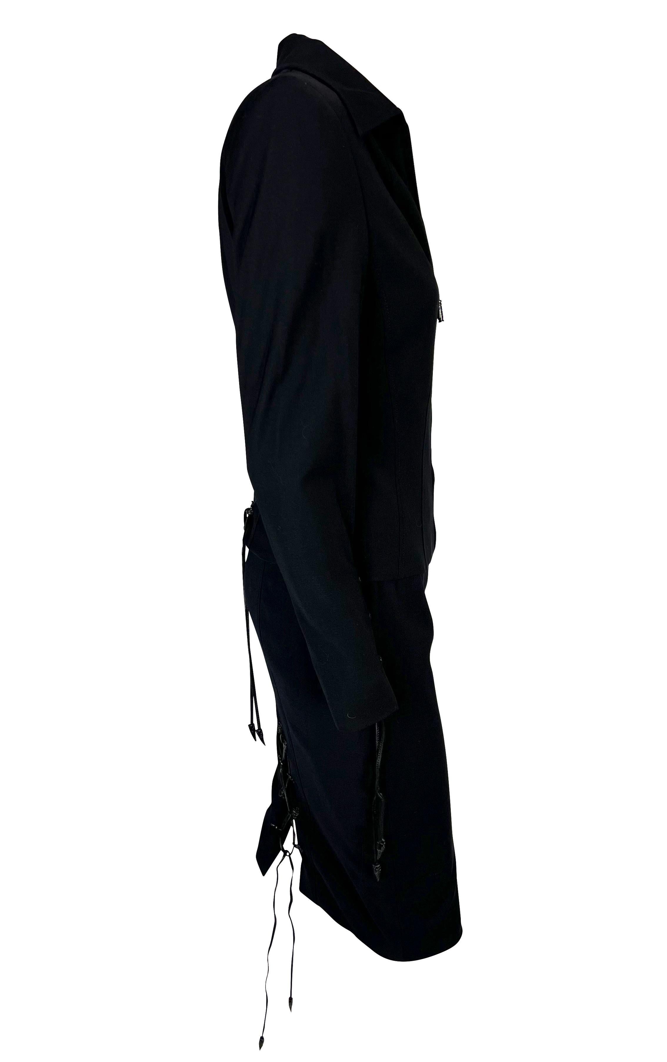 F/W 2003 Versace by Donatella Leather Lace-Up Serpent Black Skirt Suit (tailleur) Pour femmes en vente