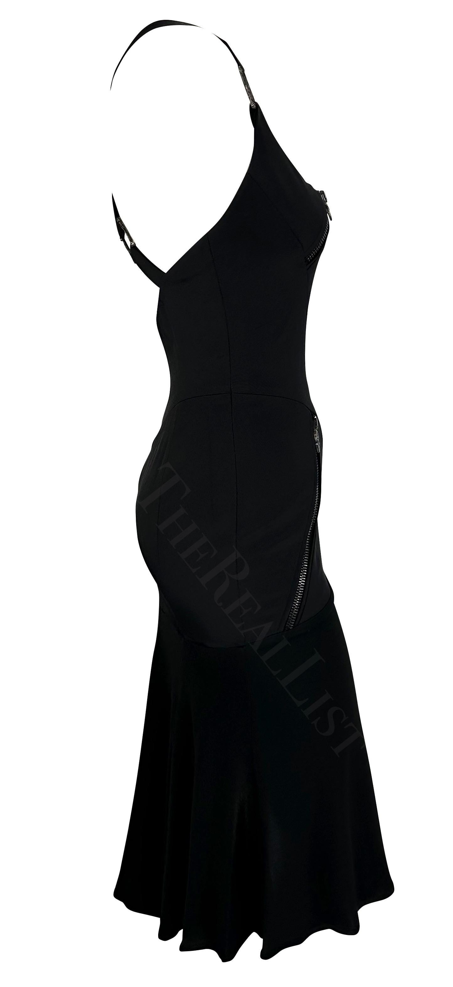 F/W 2003 Versace by Donatella Runway Black Zipper Strap Flare Runway Dress For Sale 4
