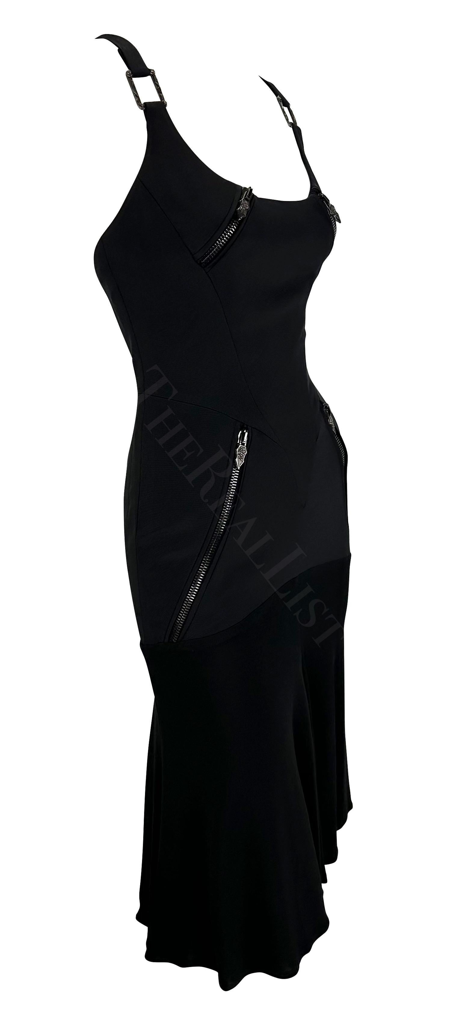 F/W 2003 Versace by Donatella Runway Black Zipper Strap Flare Runway Dress For Sale 5