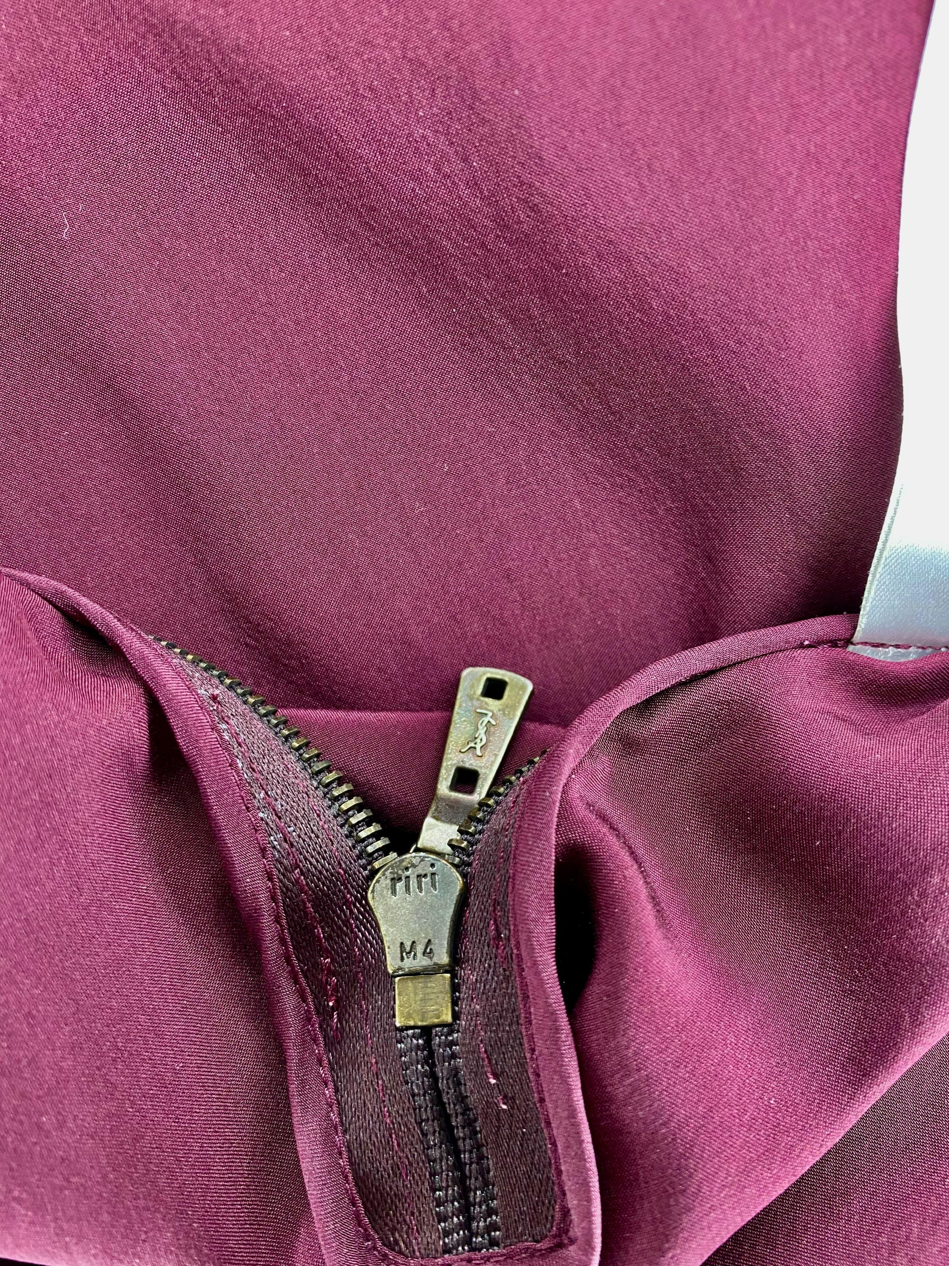 A/I 2003 Yves Saint Laurent by Tom Ford Abito in seta marrone con volant Rive Gauche in vendita 2