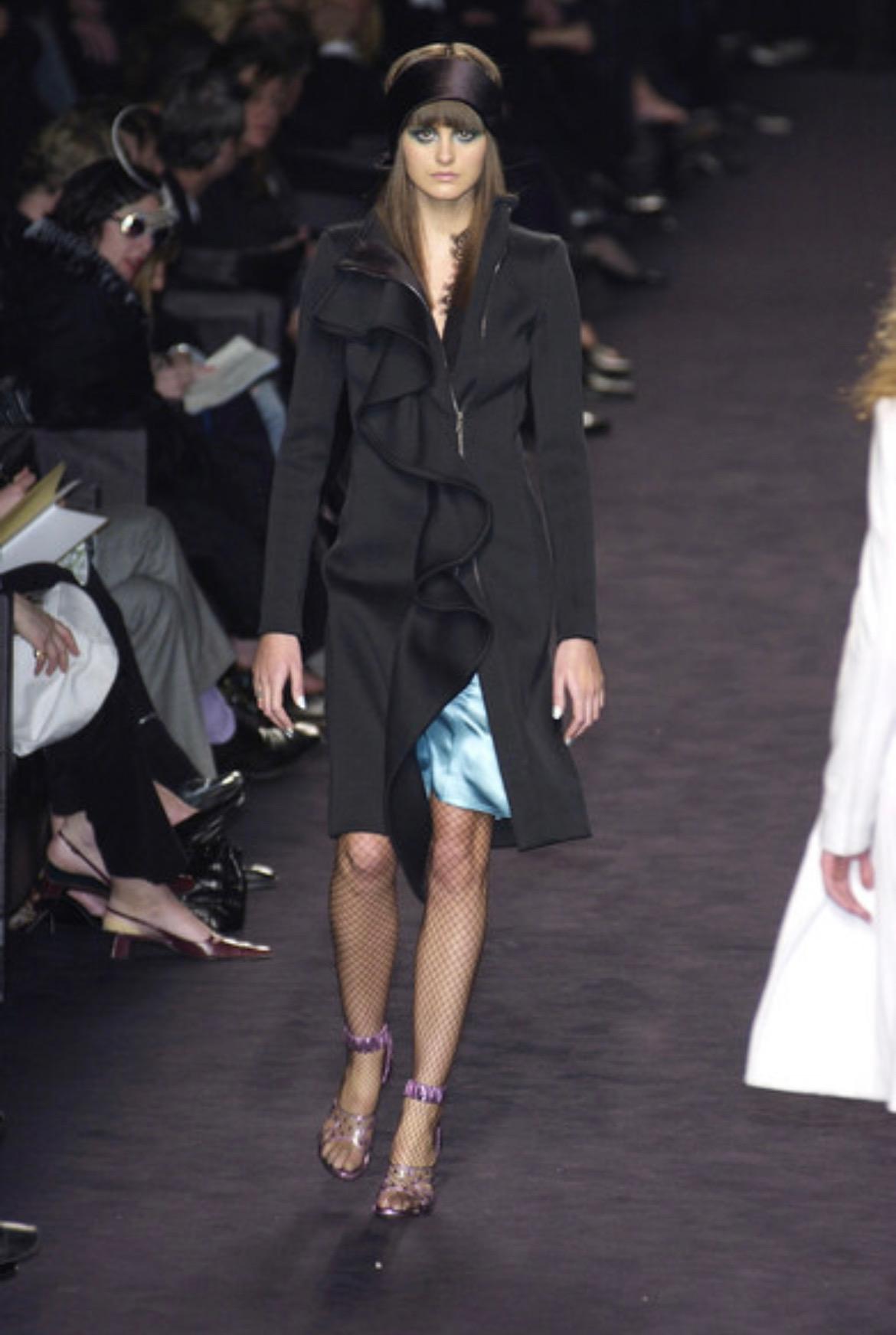 A/I 2003 Yves Saint Laurent by Tom Ford - Giacca con volant nera in passerella In condizioni buone in vendita a West Hollywood, CA