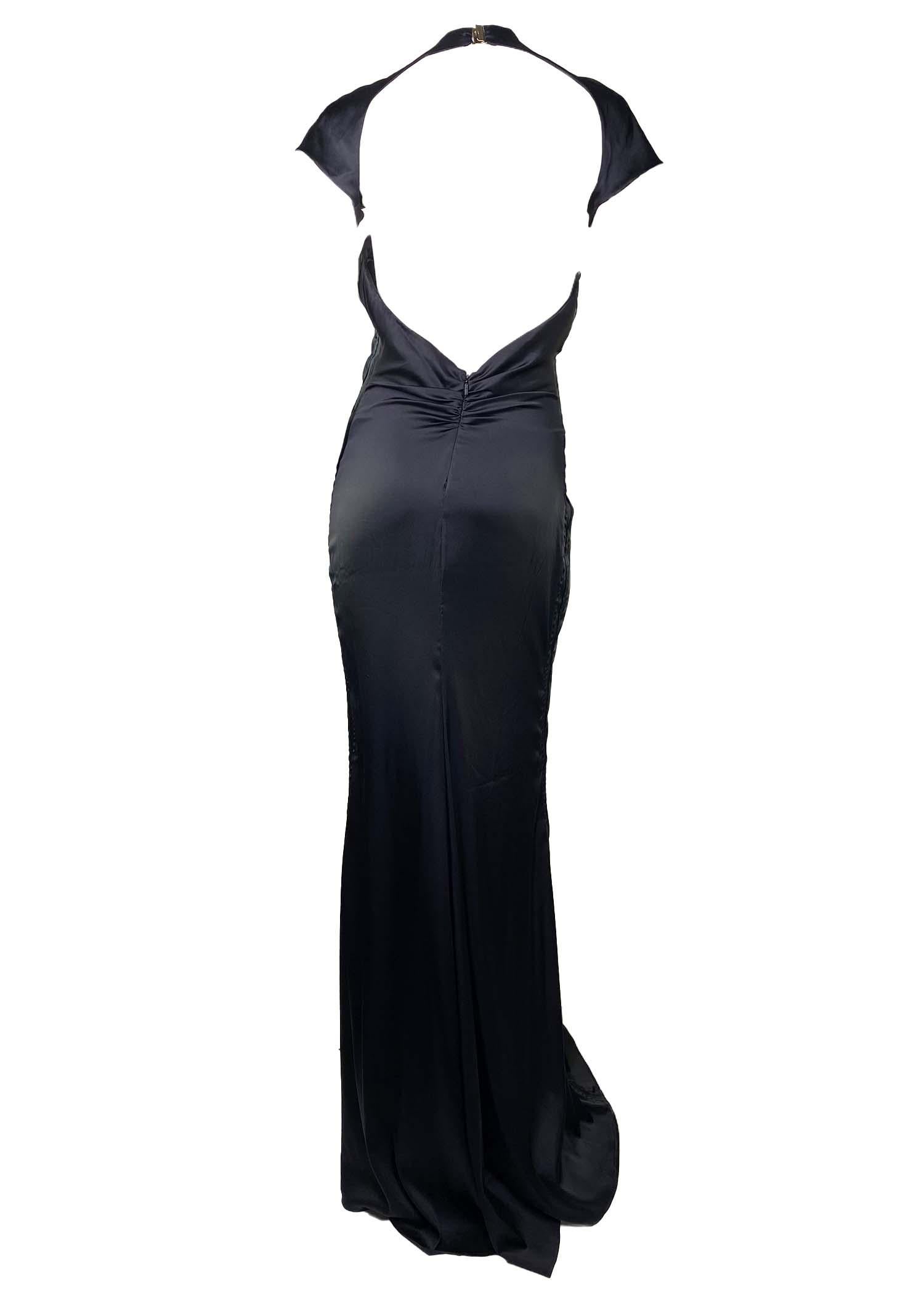 F/W 2004 Gucci by Tom Ford Black Silk Cap Sleeve Backless Knot Gown  In Excellent Condition In West Hollywood, CA