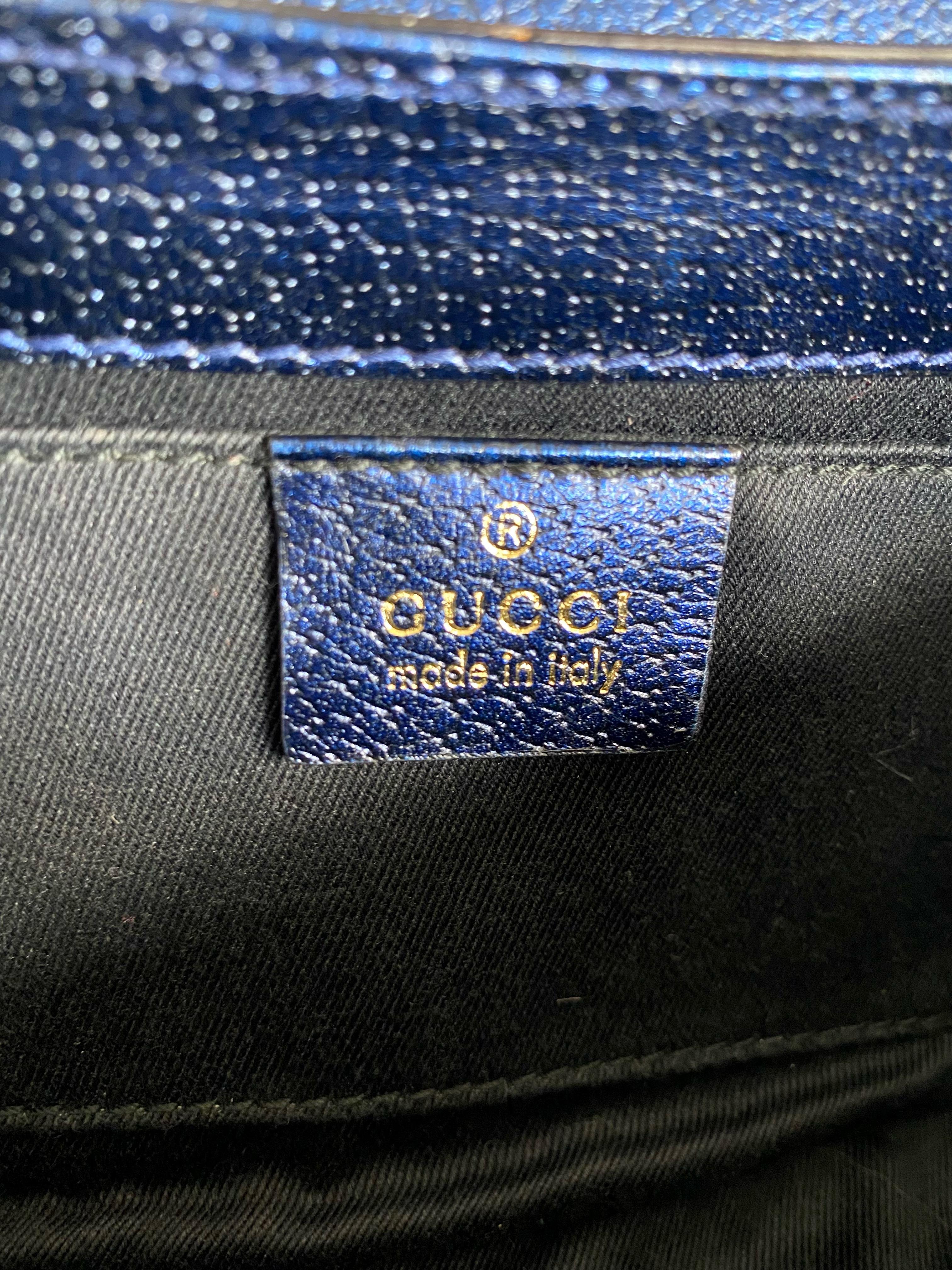 F/W 2004 Gucci by Tom Ford Blue Metallic Medium Horsebit Convertible Clutch In Good Condition In West Hollywood, CA
