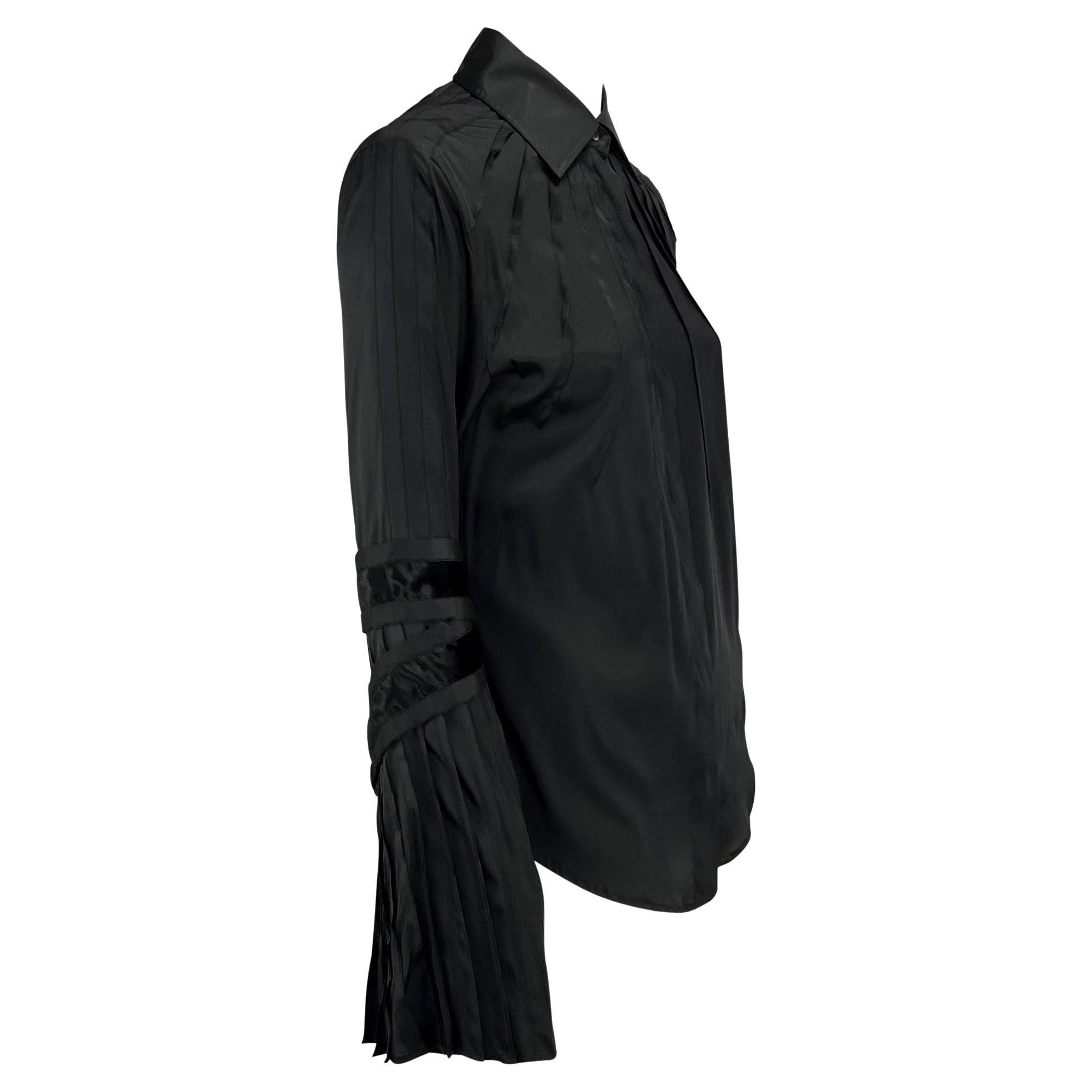F/W 2004 Gucci by Tom Ford Finale Black Velvet Ribbon Pleated Button Up Top For Sale 2