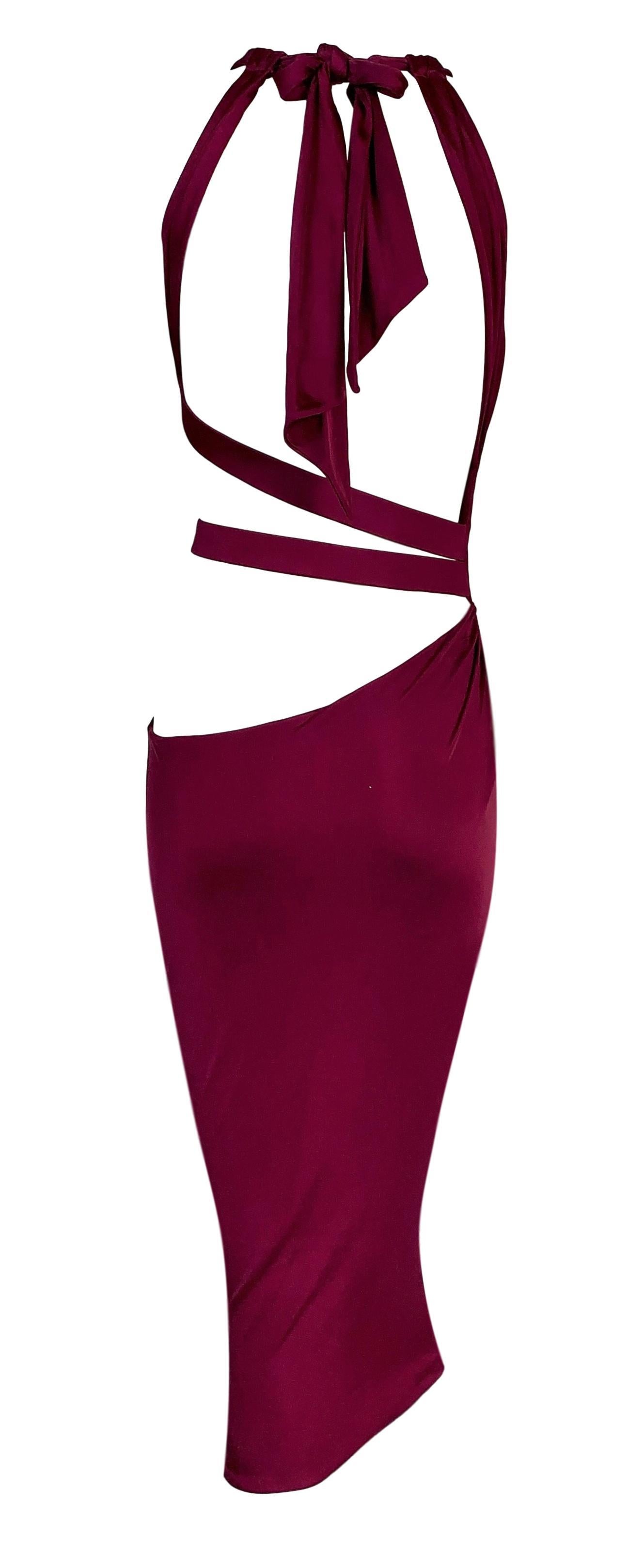 F/W 2004 Gucci by Tom Ford Magenta Pink Plunging Cut-Out Wiggle Dress In Good Condition In Yukon, OK