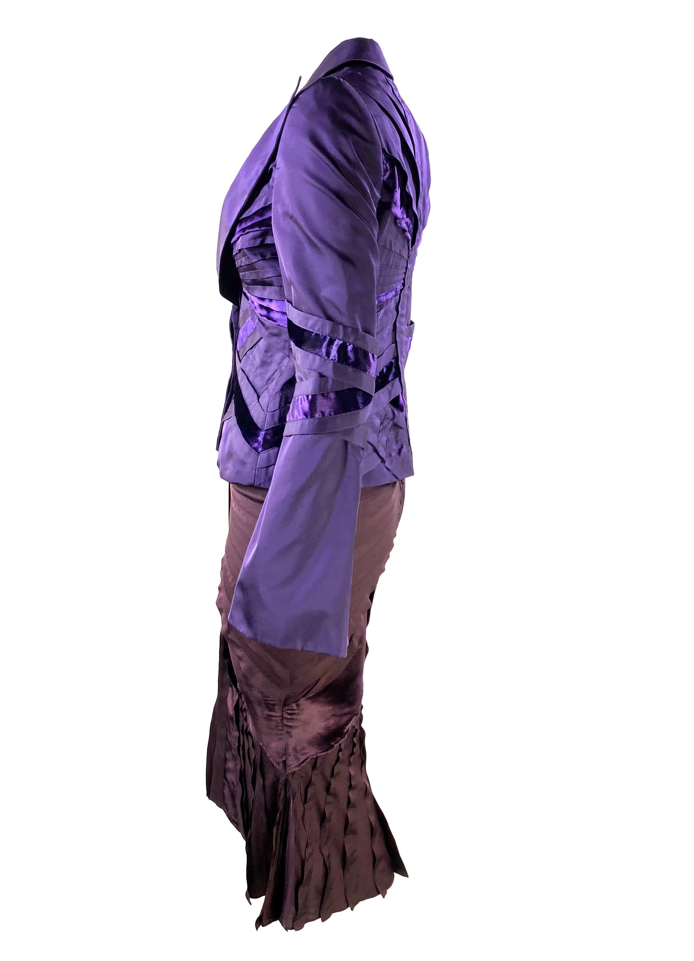 F/W 2004 Gucci by Tom Ford Purple Burgundy Velvet Silk Ribbon Runway Skirt Suit For Sale 2