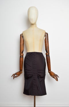 F/W 2004 Gucci by Tom Ford Runway Black ruched Pencil Skirt