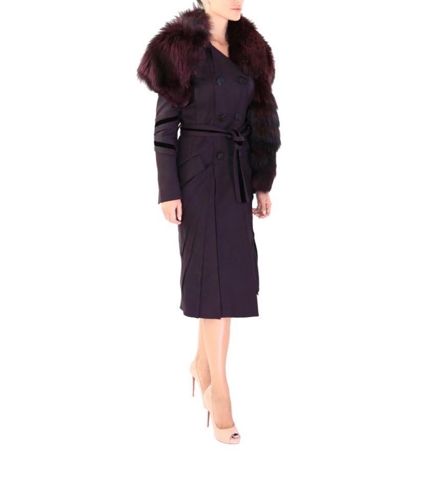 Tom Ford for Gucci coat with fox fur, F/W 2004
64% Silk, 20% Cotton,14% Wool, 2% Polyester
Velvet details
Fully lined
Size: IT - 38 - US 2/4
The fox fur collar is removable
Finished with belt
Due to restrictions, this coat cannot be shipped
