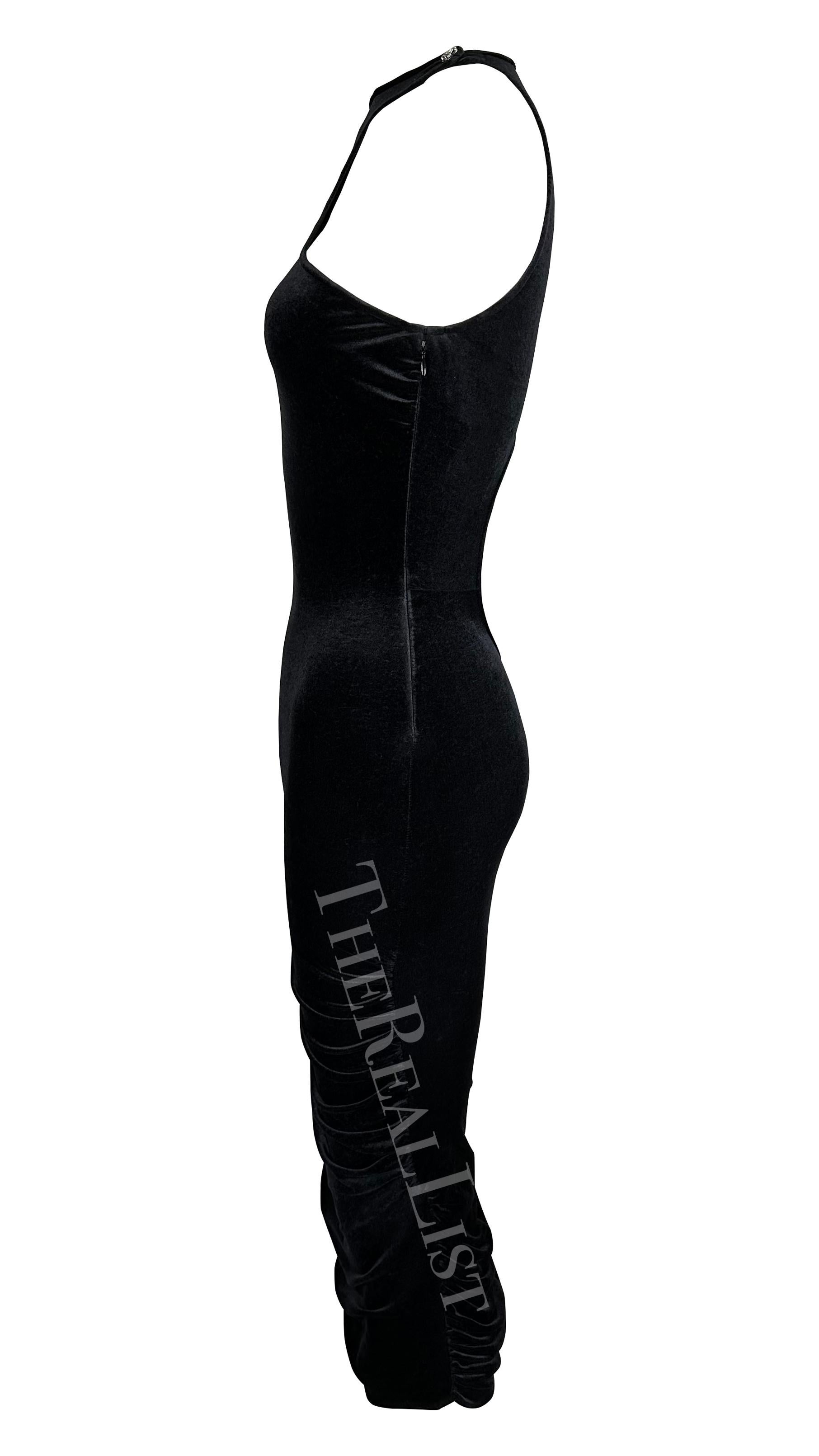 F/W 2004 Versace by Donatella Runway Black Velvet Single Shoulder Cut Out Dress For Sale 2