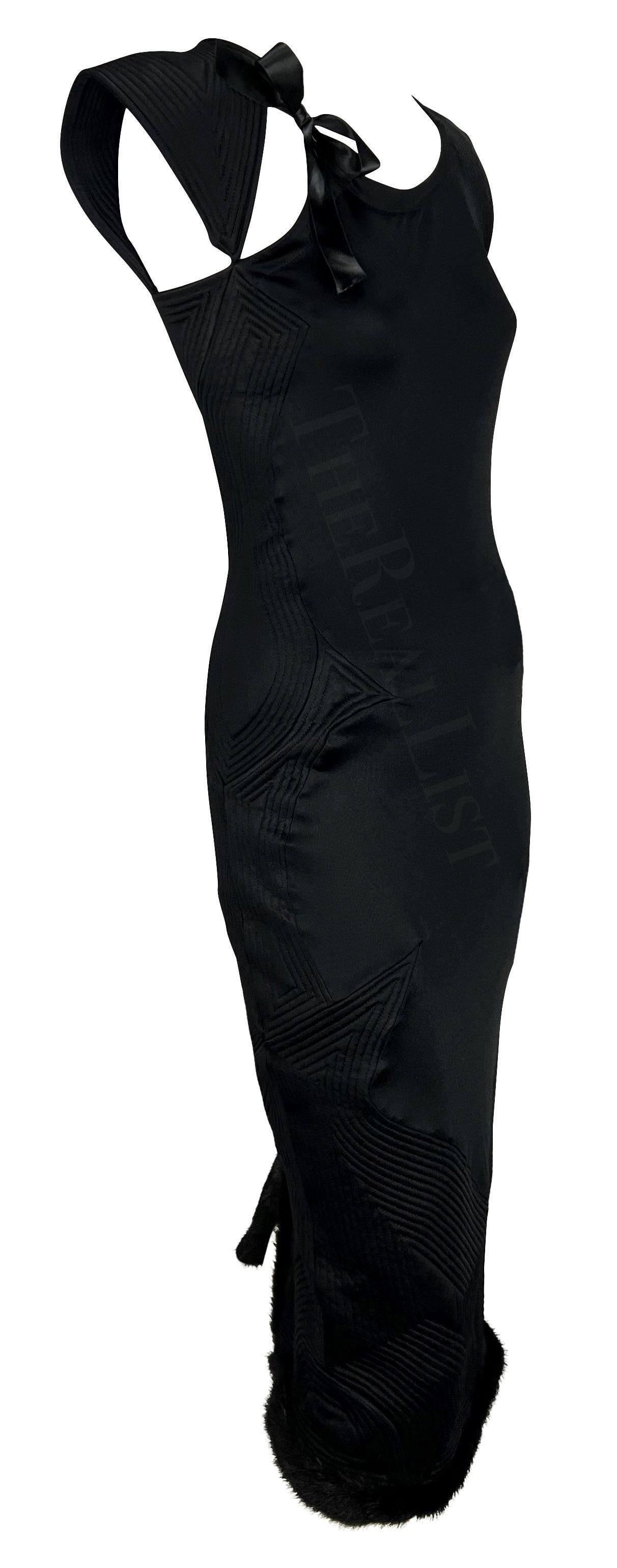 Robe midi noire ornée de vison Yves Saint Laurent par Tom Ford, A/H 2004 en vente 5