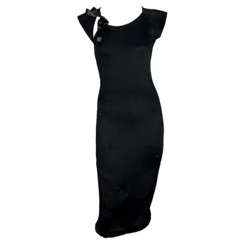 H/W 2004 Yves Saint Laurent by Tom Ford Schwarzes Midikleid mit Nerz akzentuiert aus Nerz