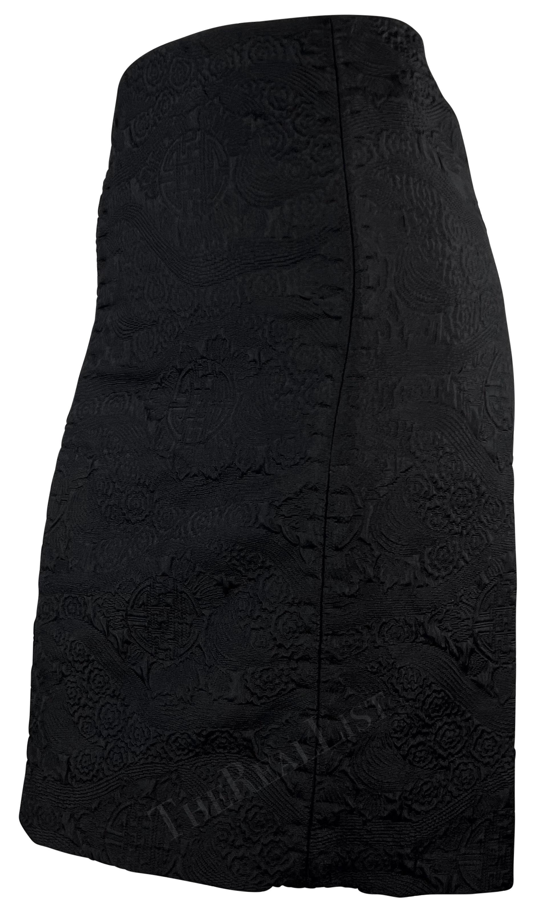 F/W 2004 Yves Saint Laurent by Tom Ford Chinoiserie Brocade Black Skirt In Excellent Condition For Sale In West Hollywood, CA