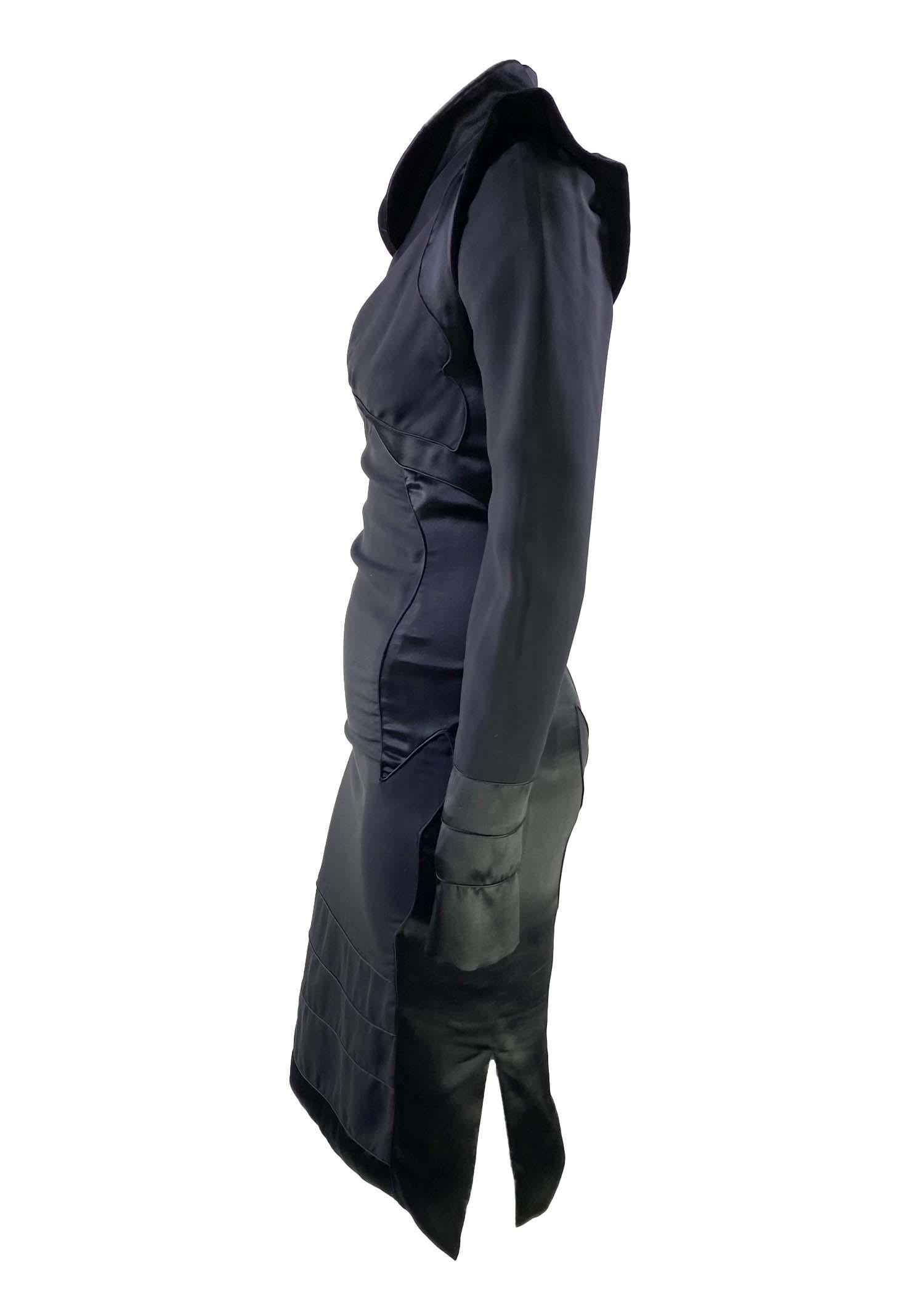 F/W 2004 Yves Saint Laurent par Tom Ford - Finale robe pagode chinoiseries en soie Pour femmes en vente