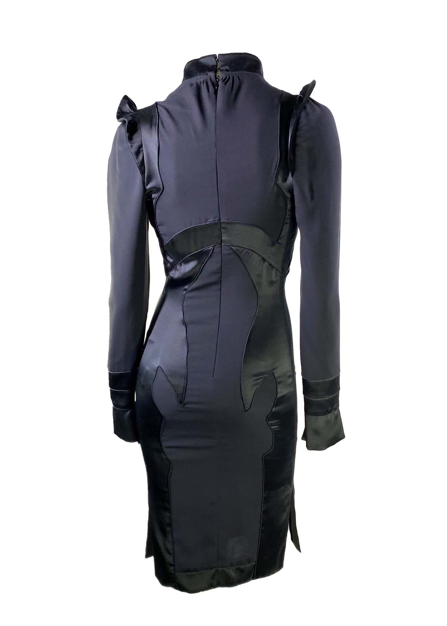 Women's F/W 2004 Yves Saint Laurent by Tom Ford Finale Silk Pagoda Chinoiserie Dress For Sale