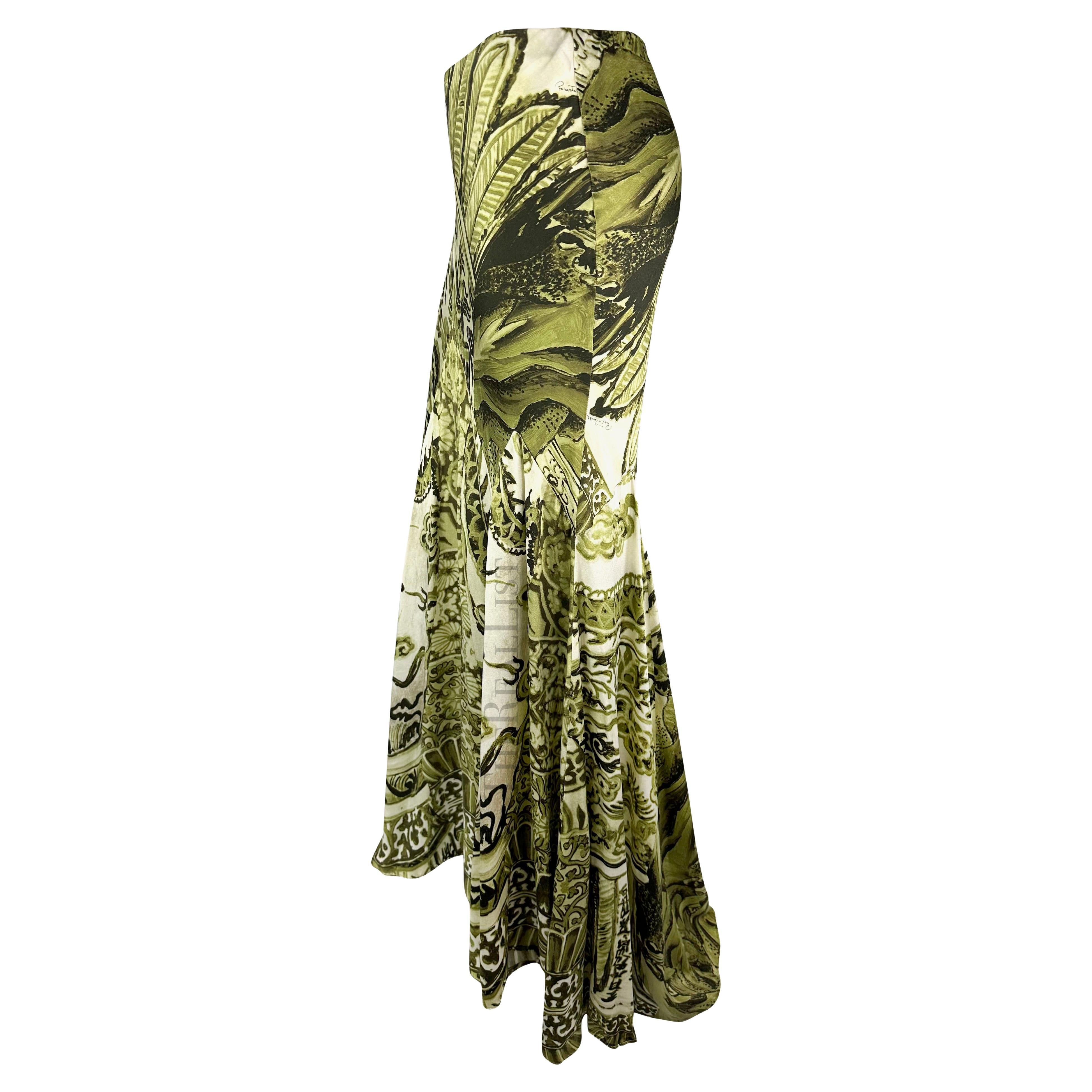 F/W 2005 Roberto Cavalli Green Ming Vase Print Silk Maxi Skirt In Excellent Condition For Sale In West Hollywood, CA