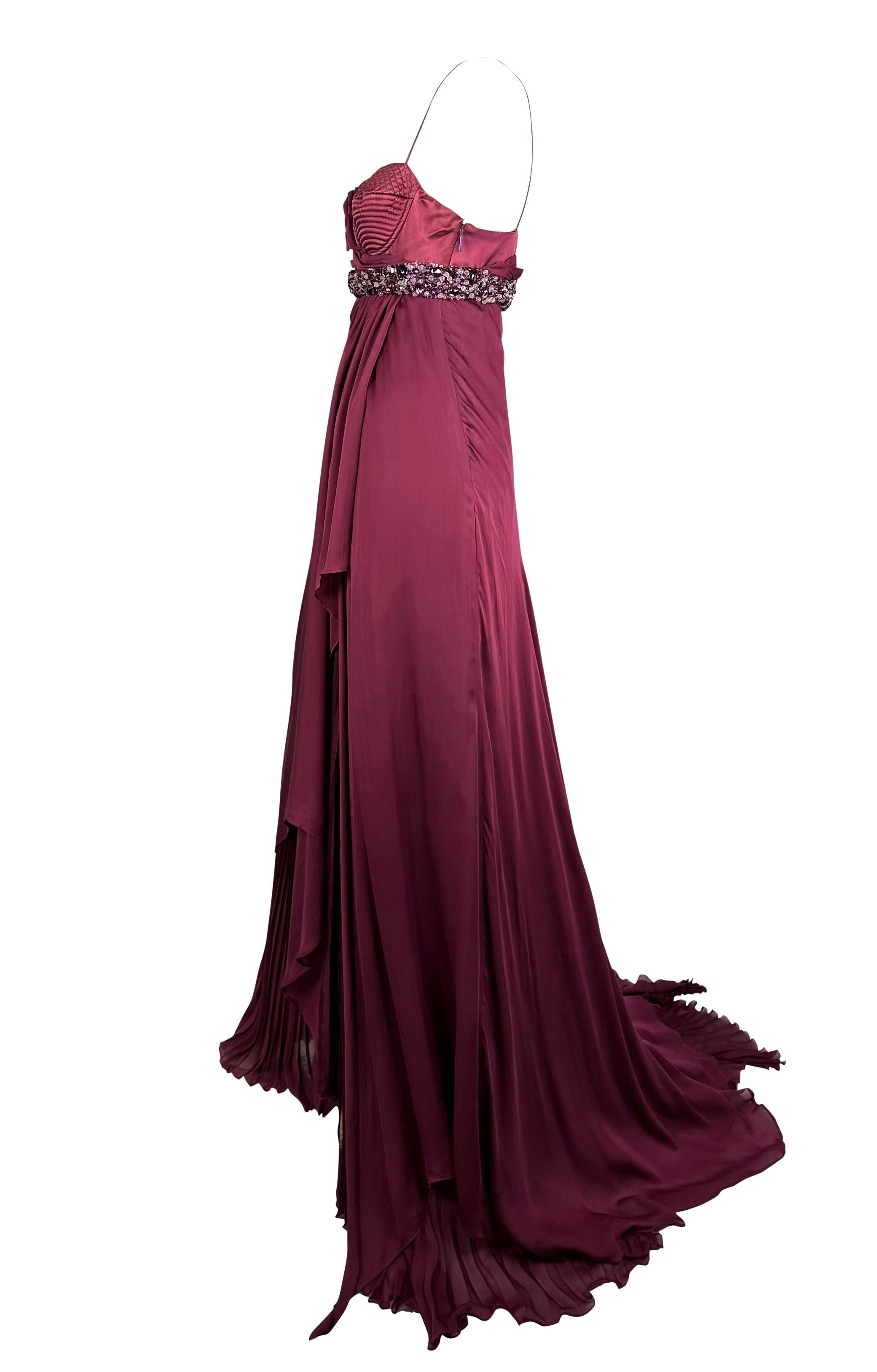 Roberto Cavalli A/I 2005: Maxi Abito in Raso di Seta e Chiffon con Strass in Viola In condizioni buone in vendita a West Hollywood, CA