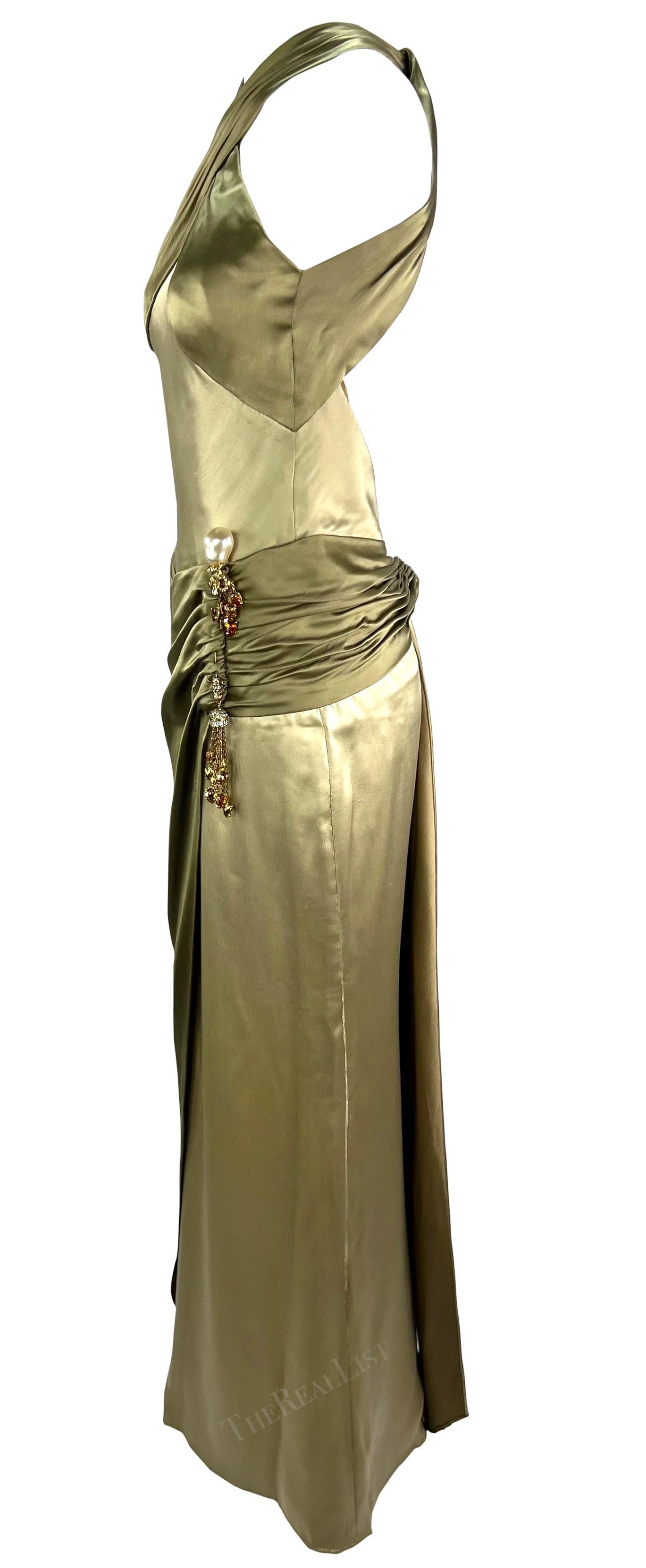 F/W 2005 Valentino Haute Couture Olive Green Silk Metal Embellished Runway Gown For Sale 8