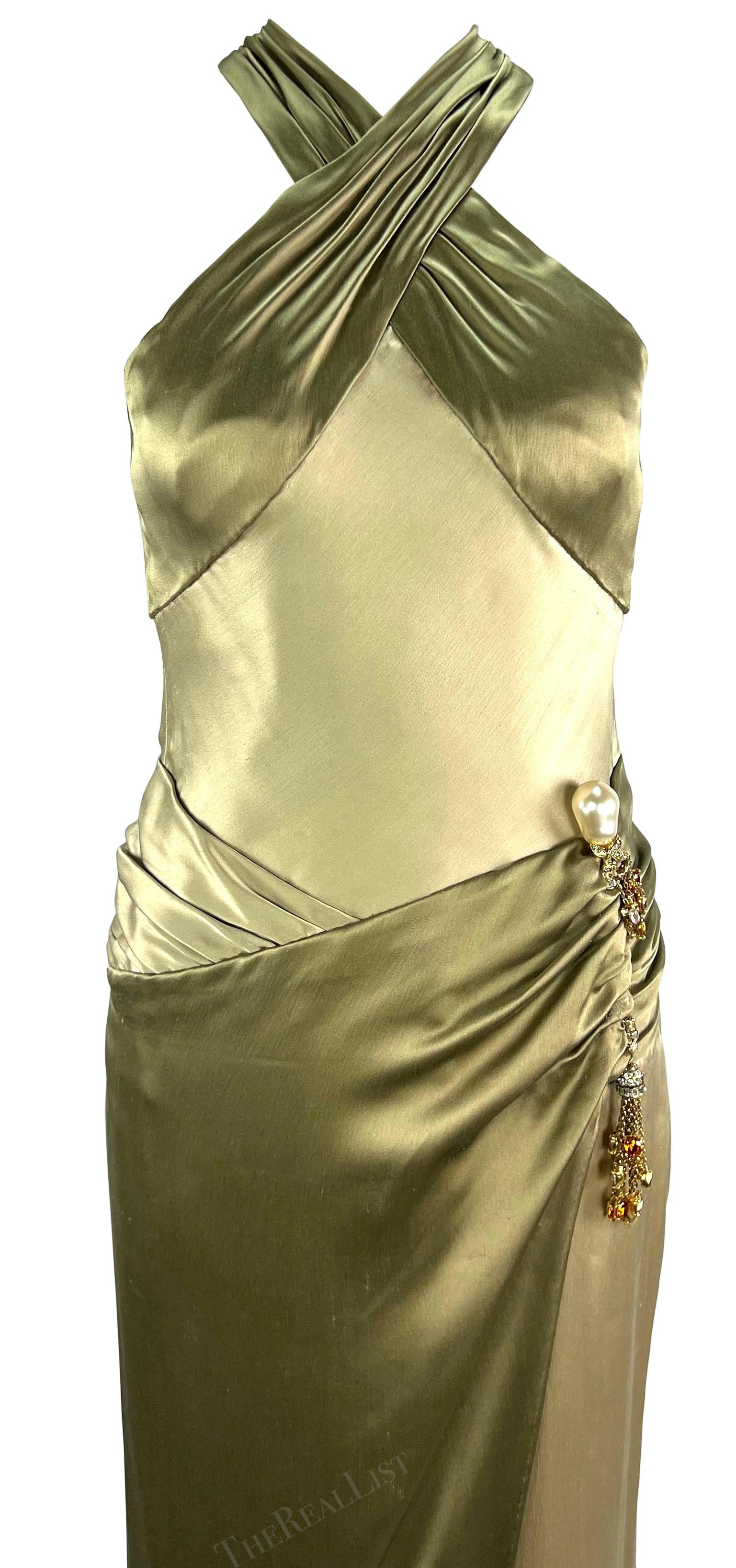 F/W 2005 Valentino Haute Couture Olive Green Silk Metal Embellished Runway Gown In Good Condition For Sale In West Hollywood, CA
