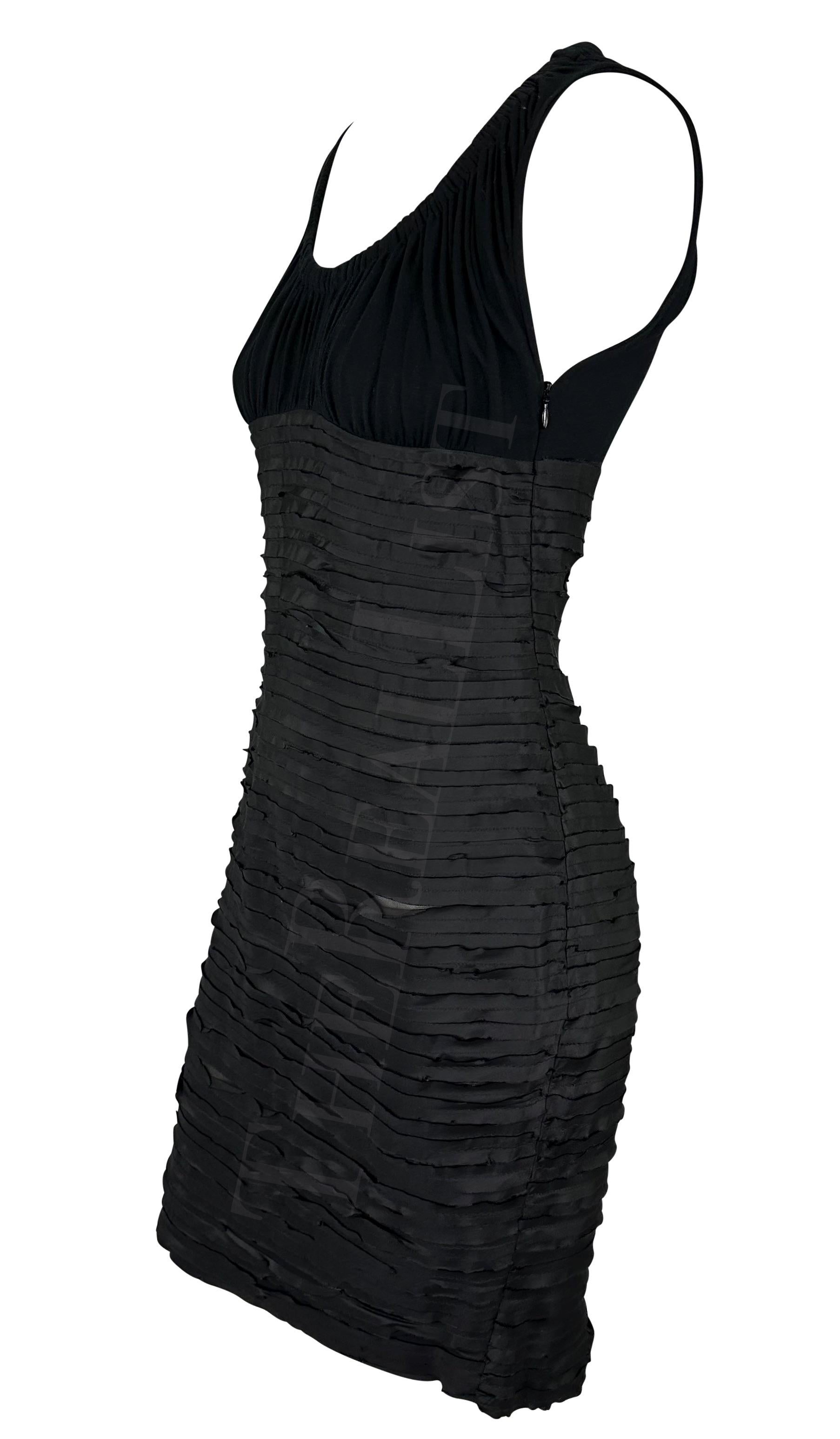 H/W 2005 Versace by Donatella Schwarzes, gerafftes, durchsichtiges Bodycon-Kleid mit Schleife im Zustand „Hervorragend“ im Angebot in West Hollywood, CA