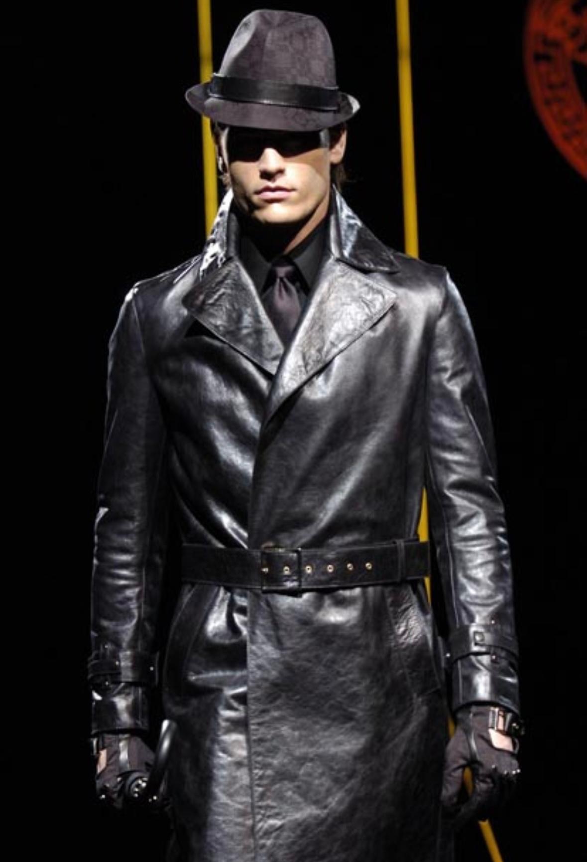 F/W 2005 Versace by Donatella Mens Runway Leather Raw Edge Belted Trench Coat In Excellent Condition For Sale In West Hollywood, CA