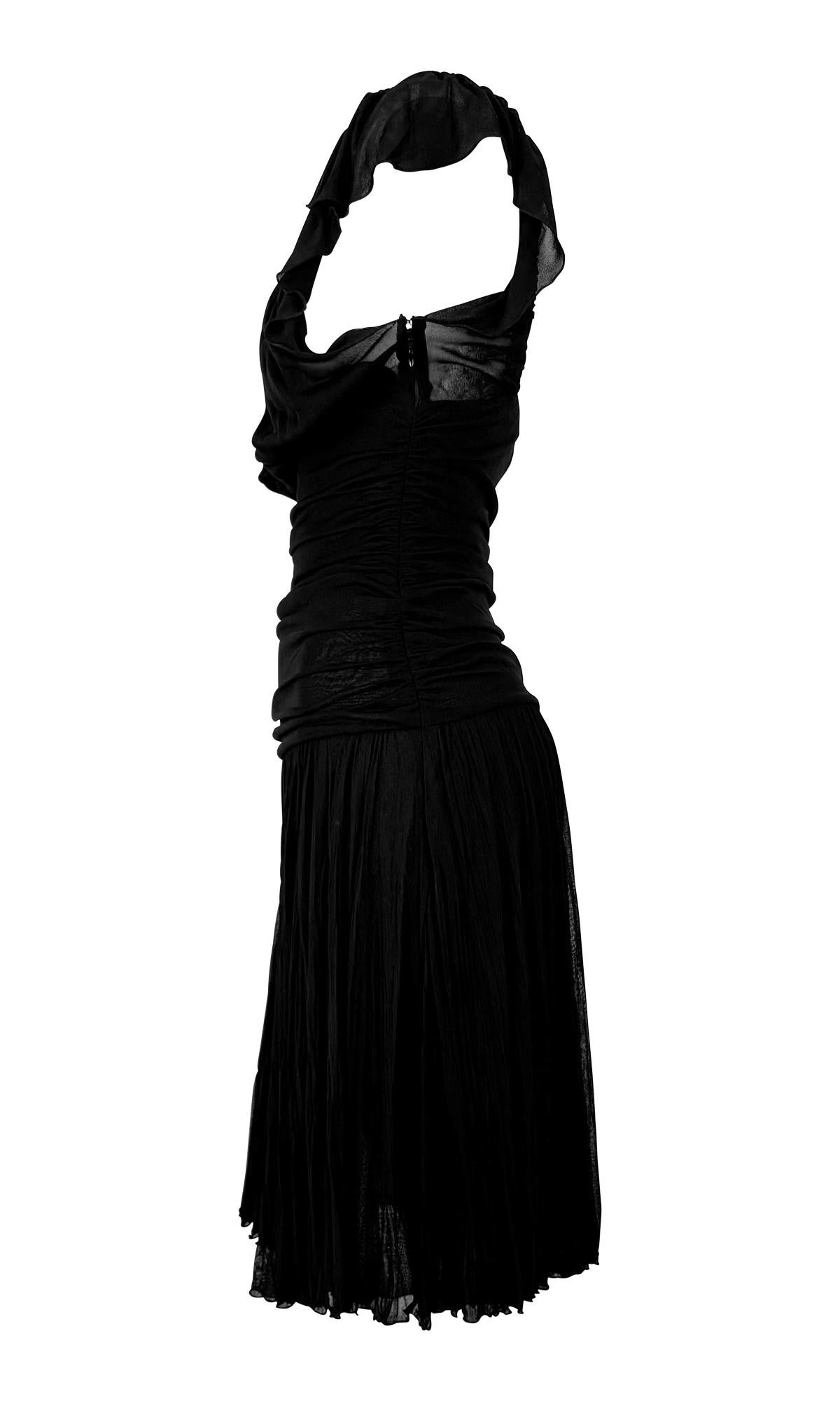 Donna A/I 2005 Versace by Donatella Versace: mini abito nero svasato in chiffon trasparente in vendita