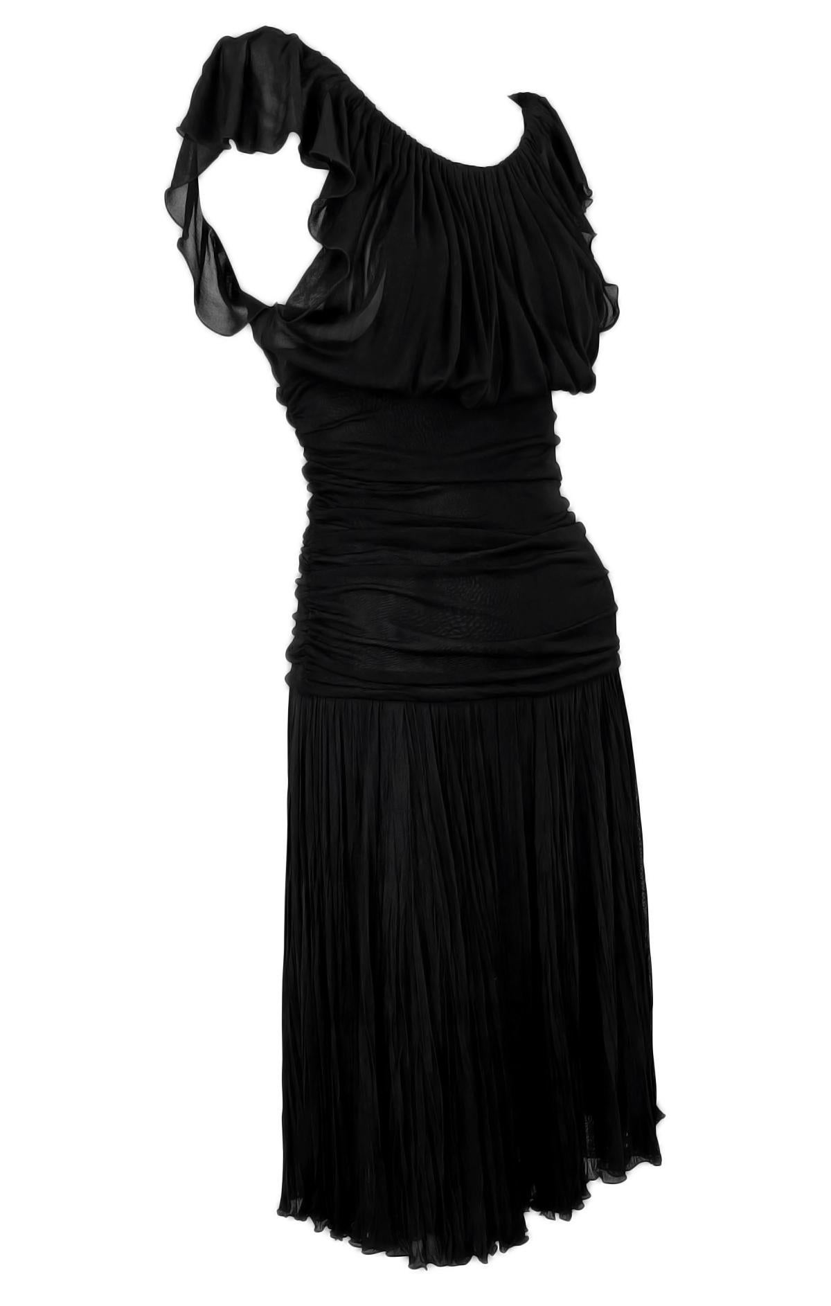 A/I 2005 Versace by Donatella Versace: mini abito nero svasato in chiffon trasparente in vendita 3