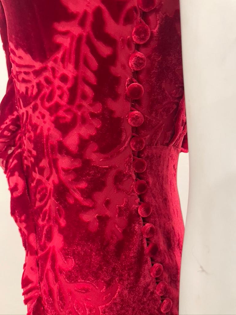 F/W 2006 Galliano red velvet gown In Excellent Condition In Austin, TX