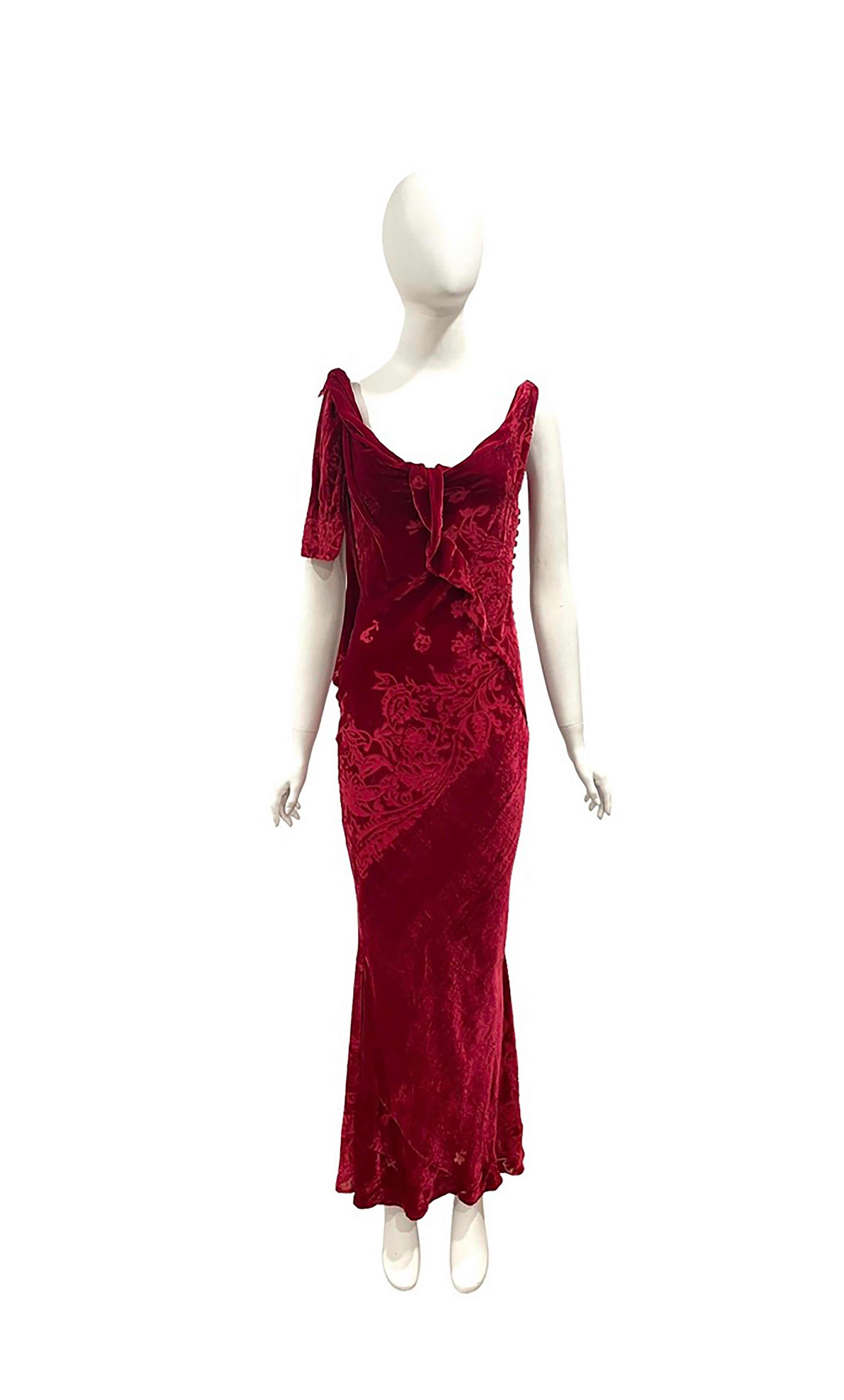 F/W 2006 Galliano red velvet gown 3