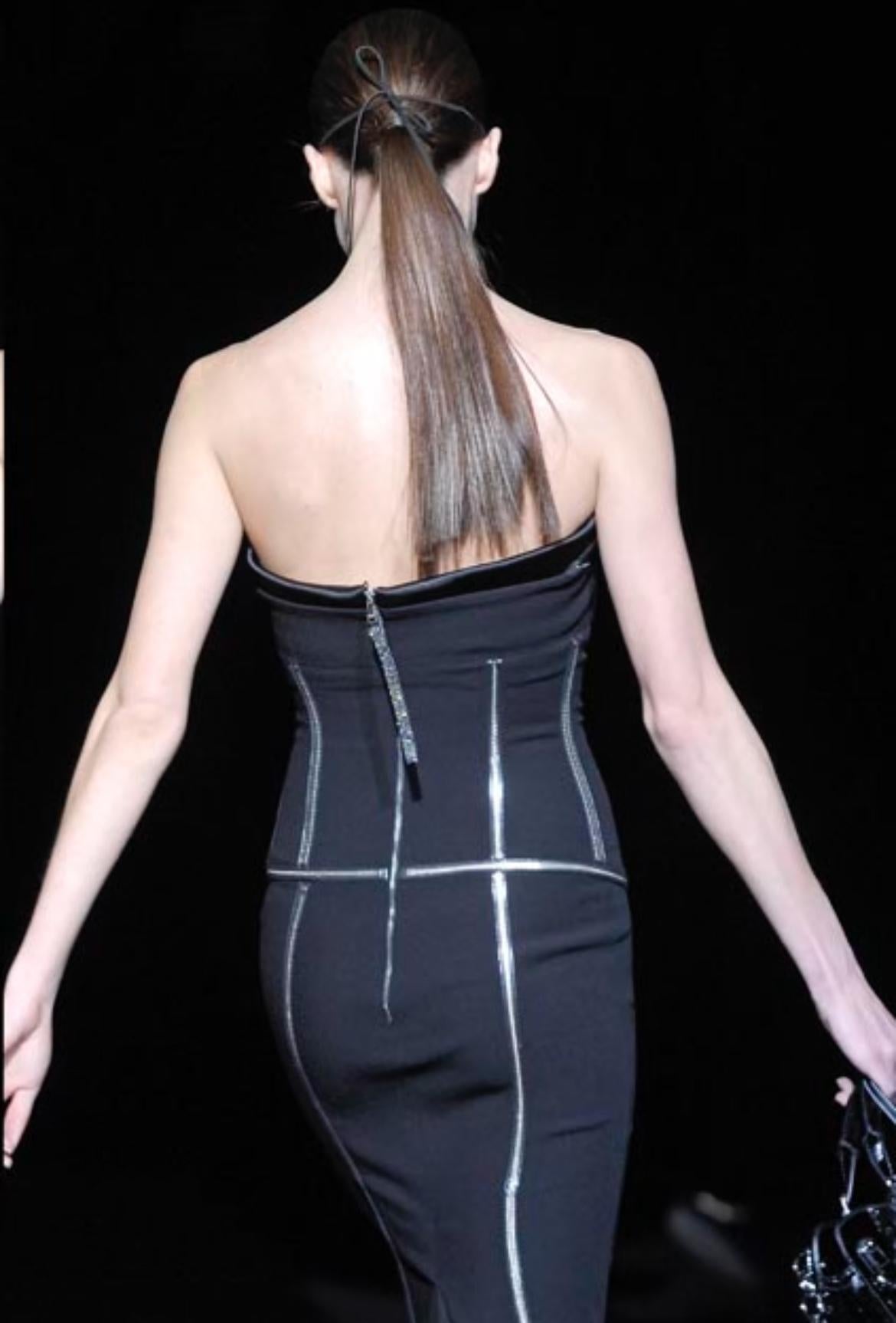 F/W 2007 Dolce & Gabbana Runway PVC Exposed Metal Corset Boning Black Midi Dress For Sale 7