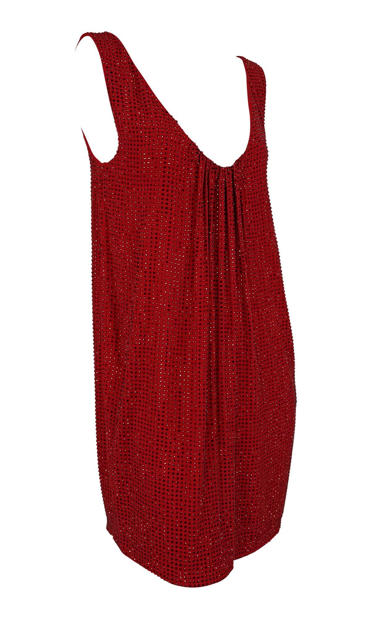 F/W 2007 Emanuel Ungaro by Dundas Pasarela Mini Vestido Rojo Rubí con Pedrería en venta 8