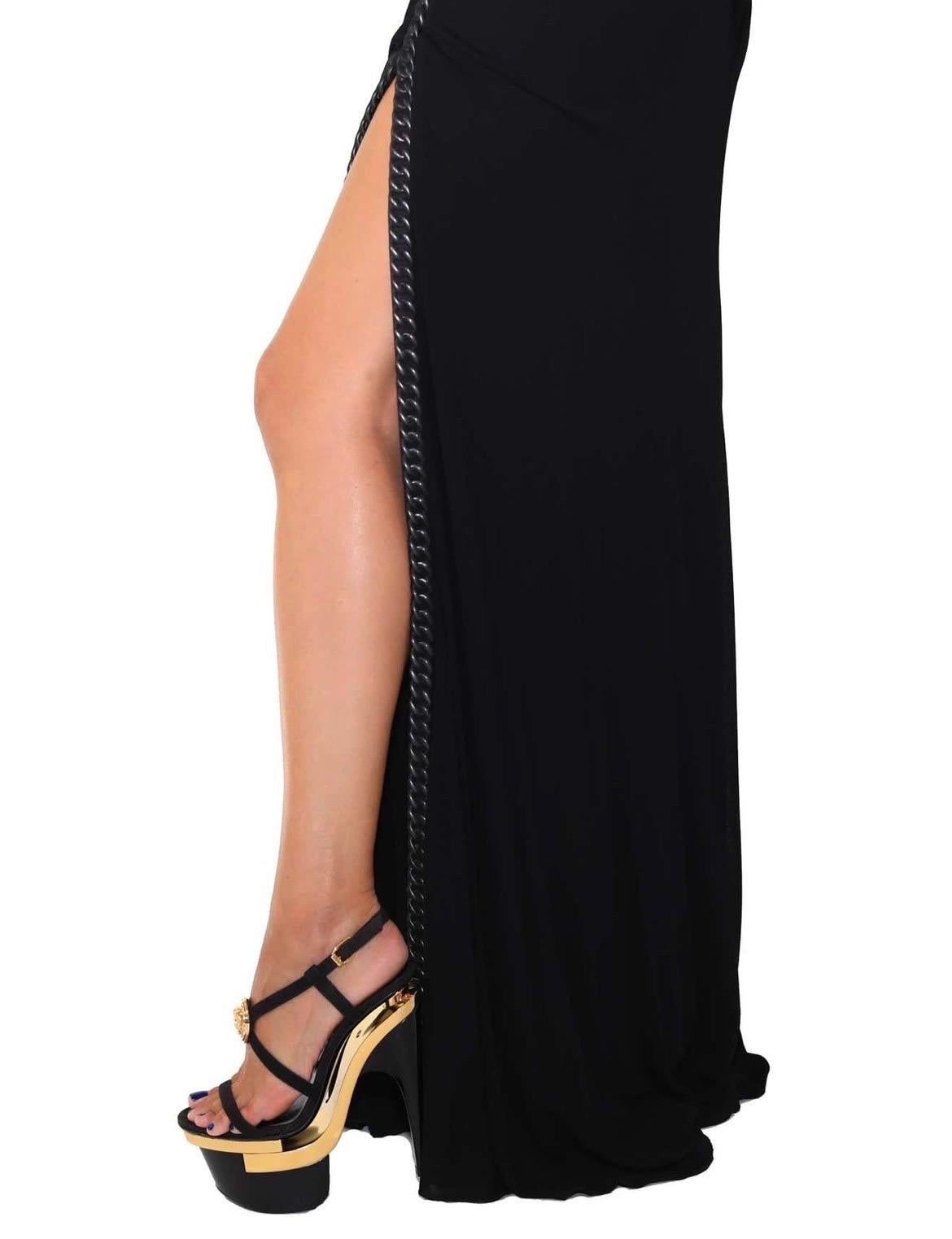 F/W 2007 Look #44 Vintage Versace Chain Embellished Long Black Dress Gown 40 – 4 For Sale 1