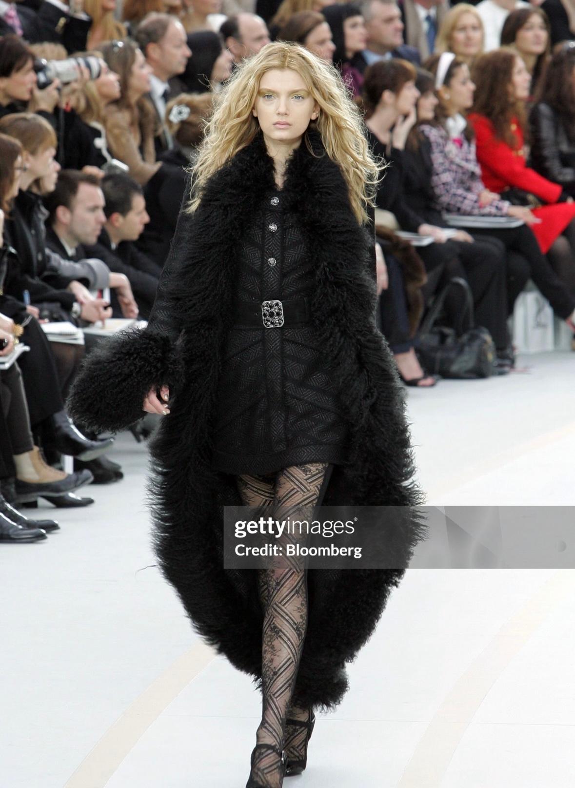 F/W 2008 Chanel by Karl Lagerfeld Mongolian Lamb Fur Trim Metallic Tweed Coat For Sale 2