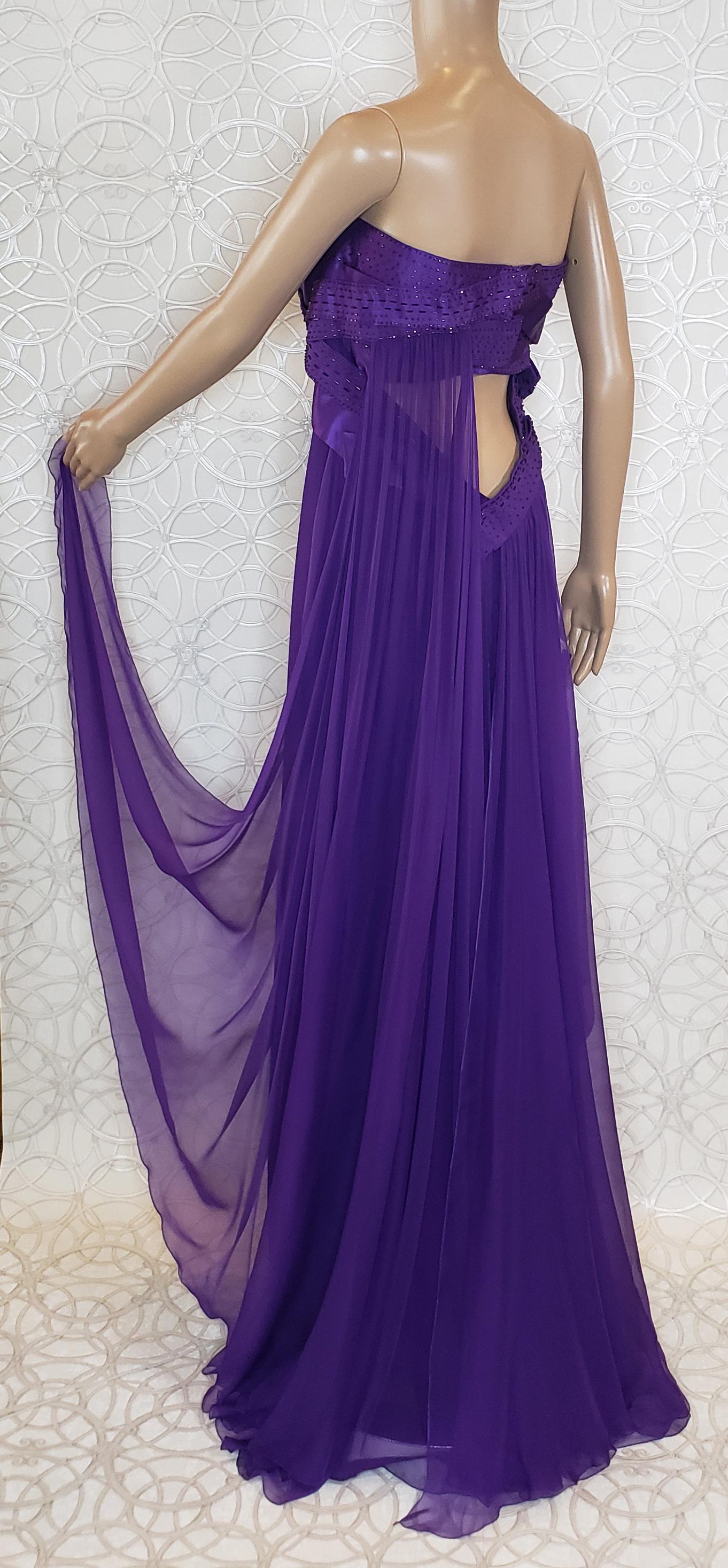 F/W 2008 Look # 46 VERSACE EMBELLISHED PURPLE GOWN Dress 44 - 8 8