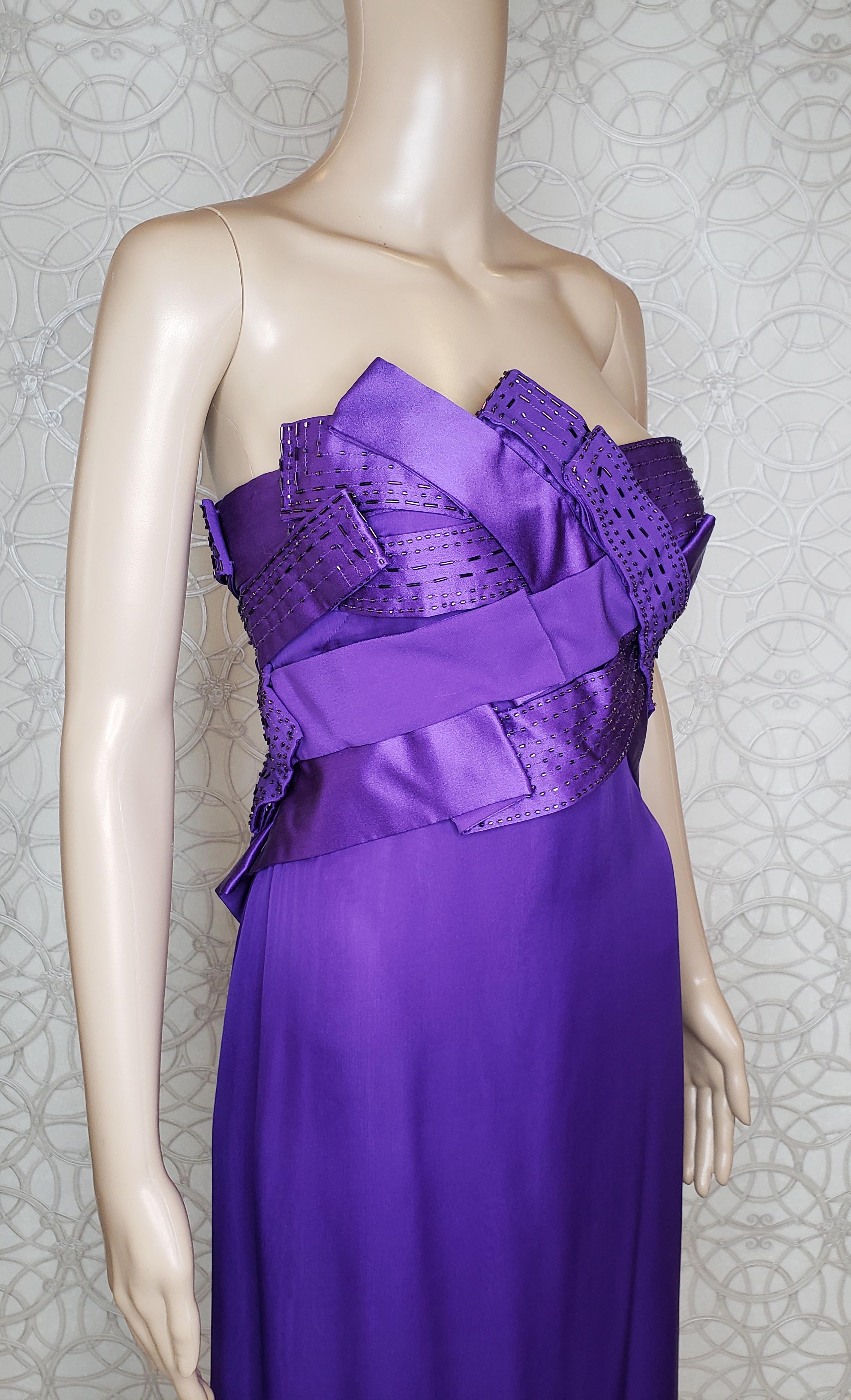 F/W 2008 Look # 46 VERSACE EMBELLISHED PURPLE GOWN Dress 44 - 8 9