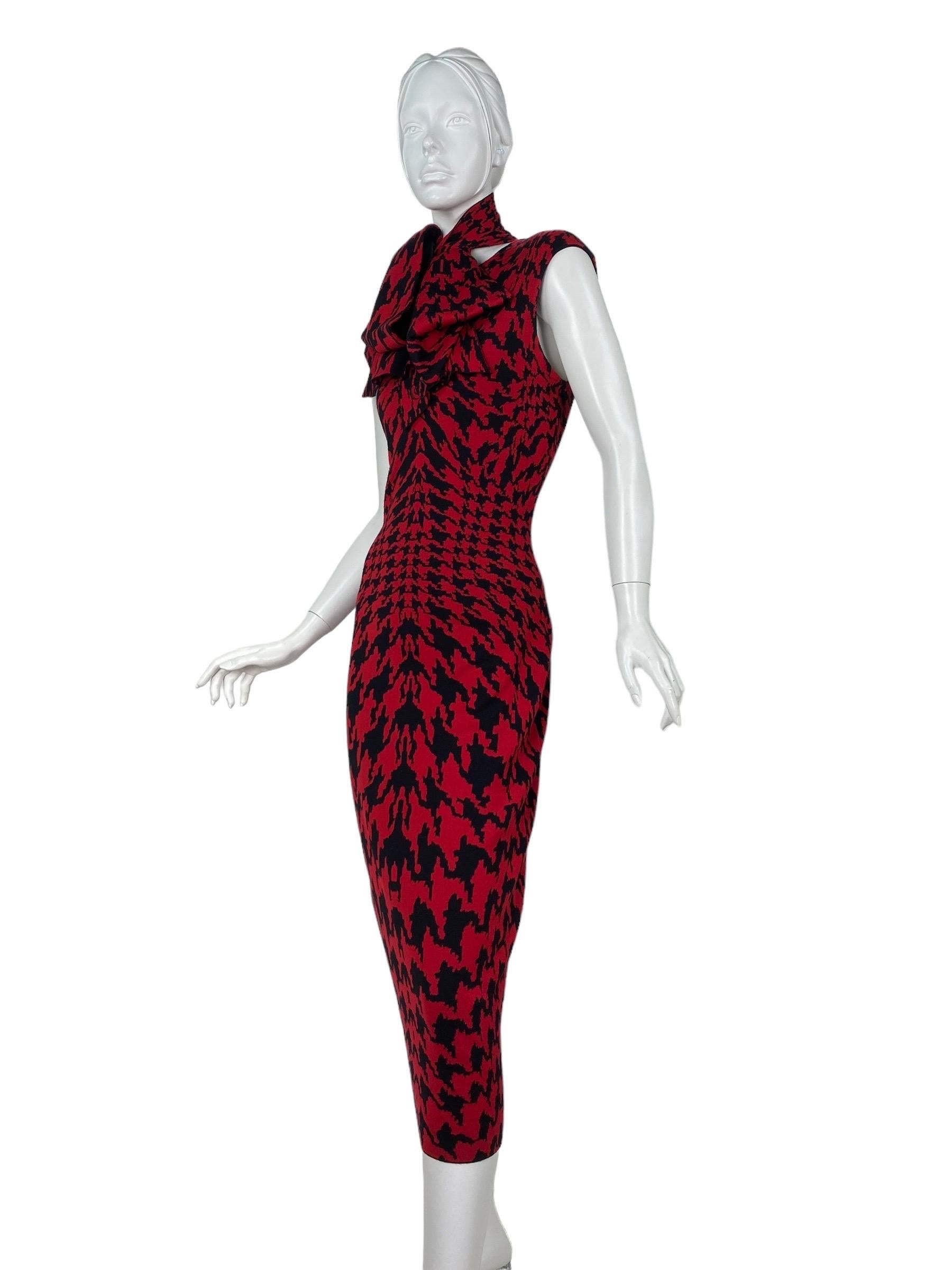 F/W 2009 Iconic Alexander Mcqueen houndstooth print knit dress  For Sale 1