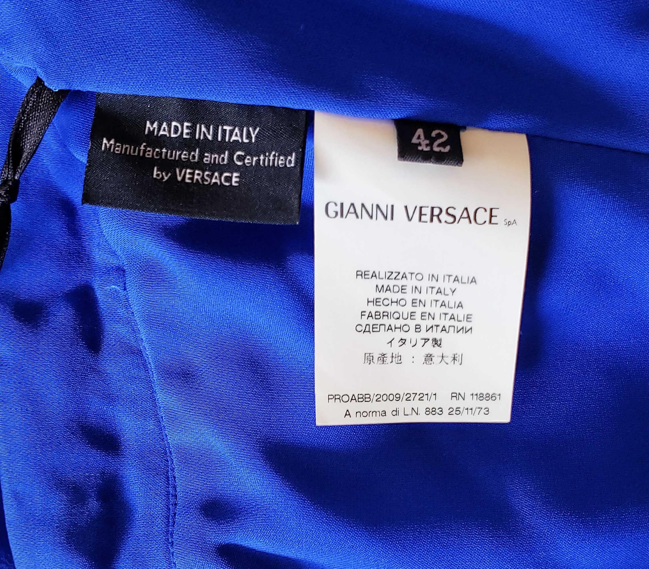 Versace - Robe dos nu marbrée en soie bleue, neuve, automne-hiver 2009, taille 42/6 en vente 9