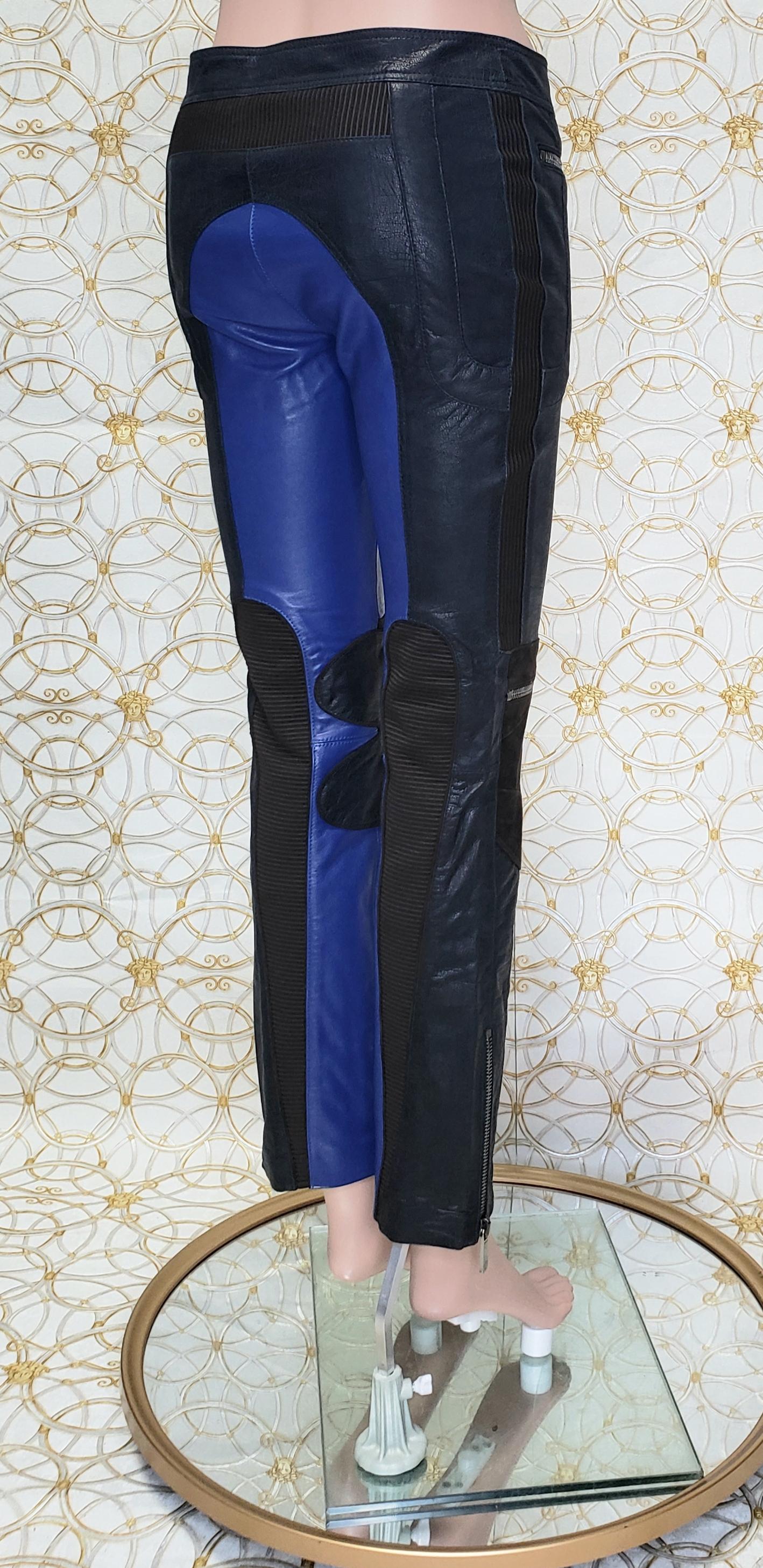 F/W 2010 L #13 VERSACE BLUE and NAVY BLUE MOTORCYCLE LEATHER PANTS size 38 - 2 In New Condition For Sale In Montgomery, TX