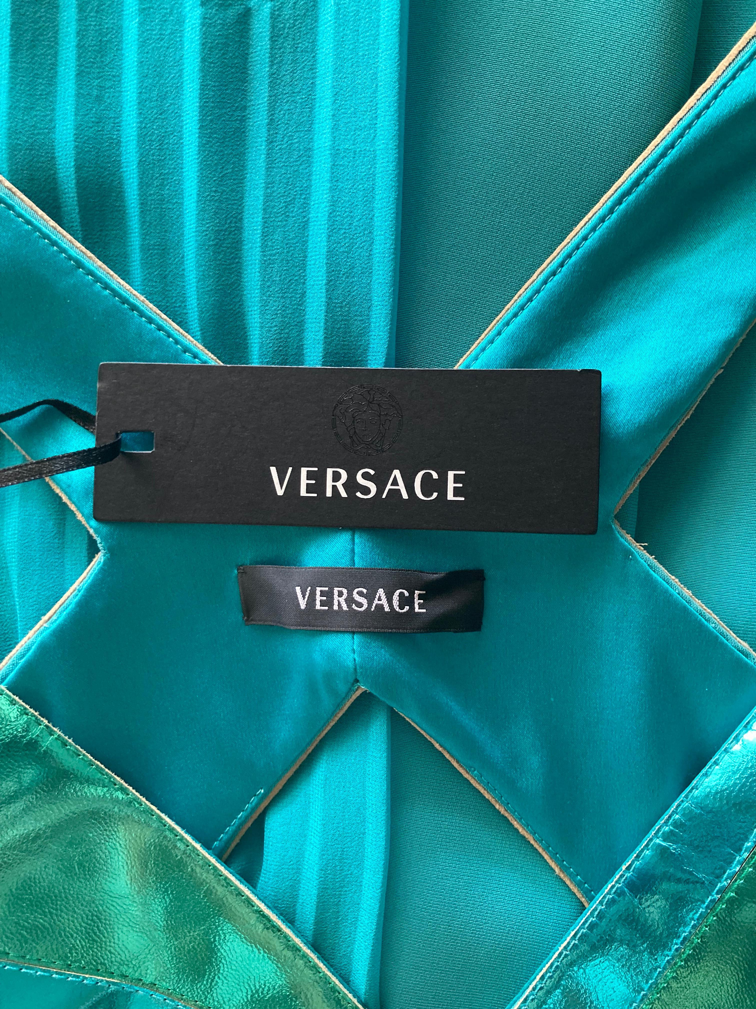 F/W 2010 Look # 38 VERSACE EMBELLISHED GOWN DRESS in BLUE 44 - 8 For Sale 2