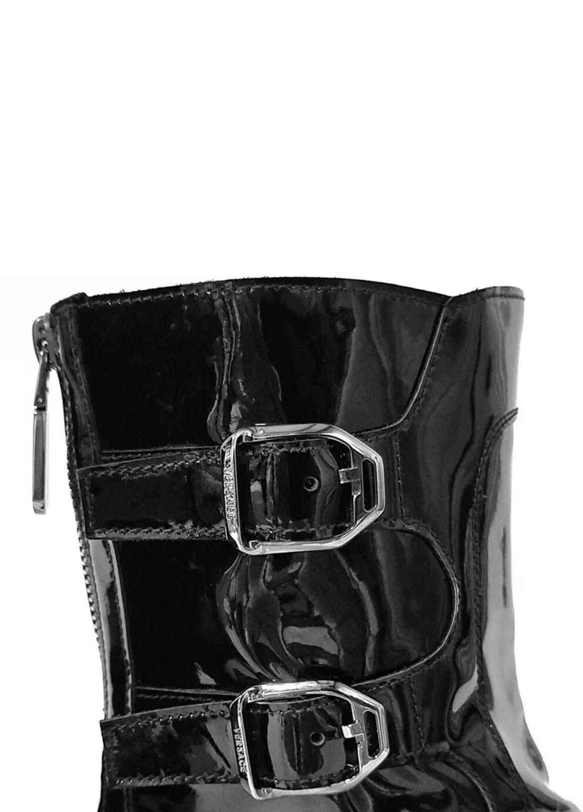 F/W 2010 Look#3 Vintage Versace Botas moteras de cuero negro para hombre Talla 45 -12 en venta 2