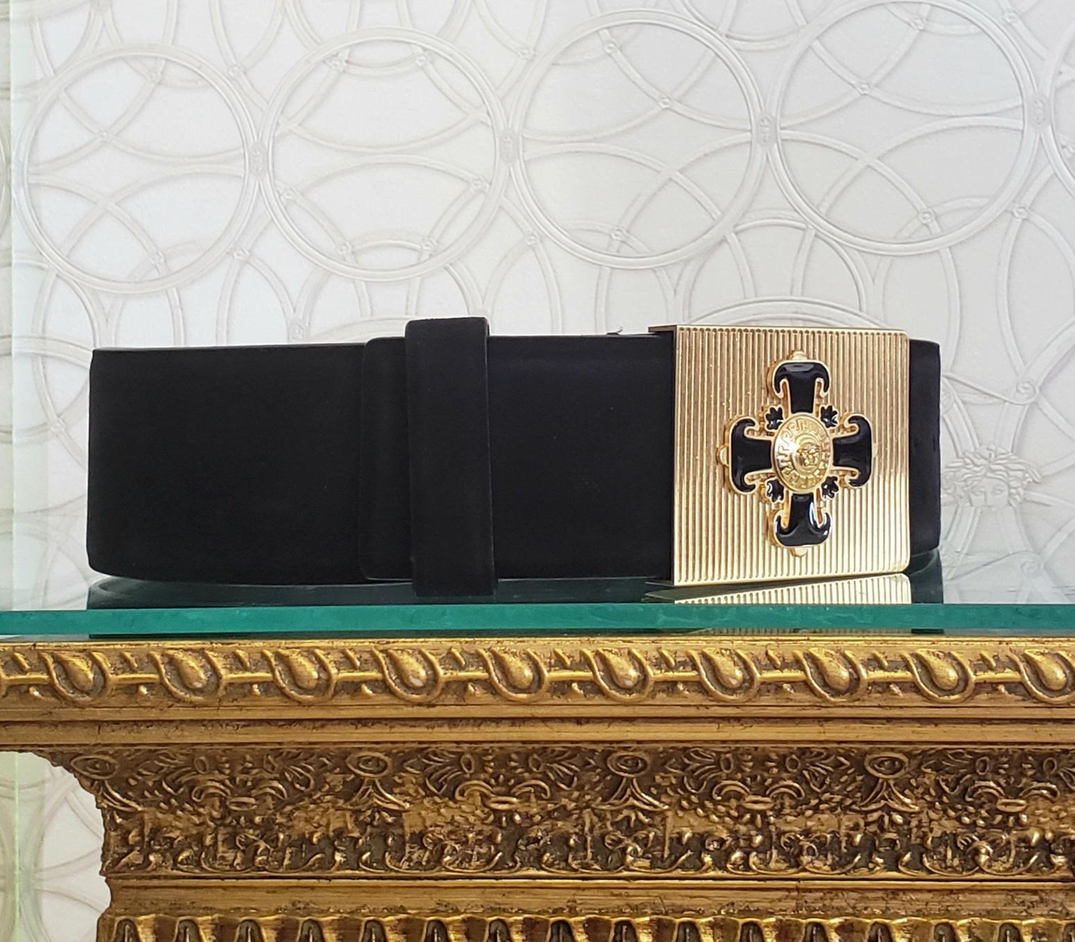 F/W 2011 Look #14 VERSACE RUNWAY BLACK SUEDE BELT with GOLD CROSS BUCKLE 65/26 In New Condition For Sale In Montgomery, TX
