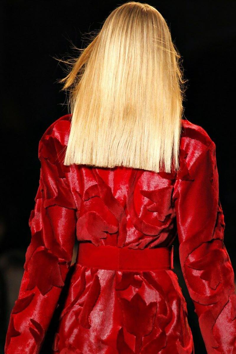 F/W 2011 Look #15 Versace Runway Red Calfskin Belt with Cross Buckle 1
