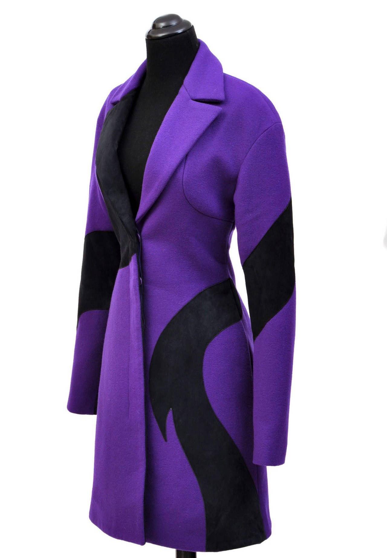 F/W 2011 look #20 NEW VERSACE VIOLET WOOL COAT with SUEDE 38 - 4 For Sale 1