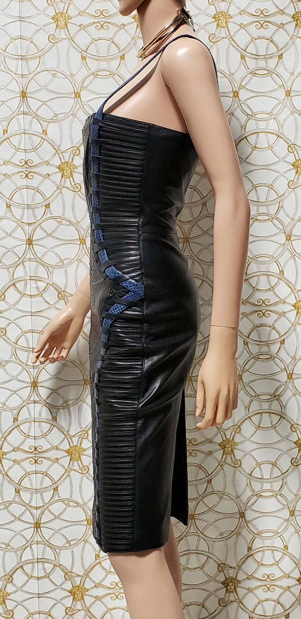 F/W 2011 look # 35 NEW VERSACE BLACK SNAKESKIN LEATHER DRESS 42 - 6 For Sale 8