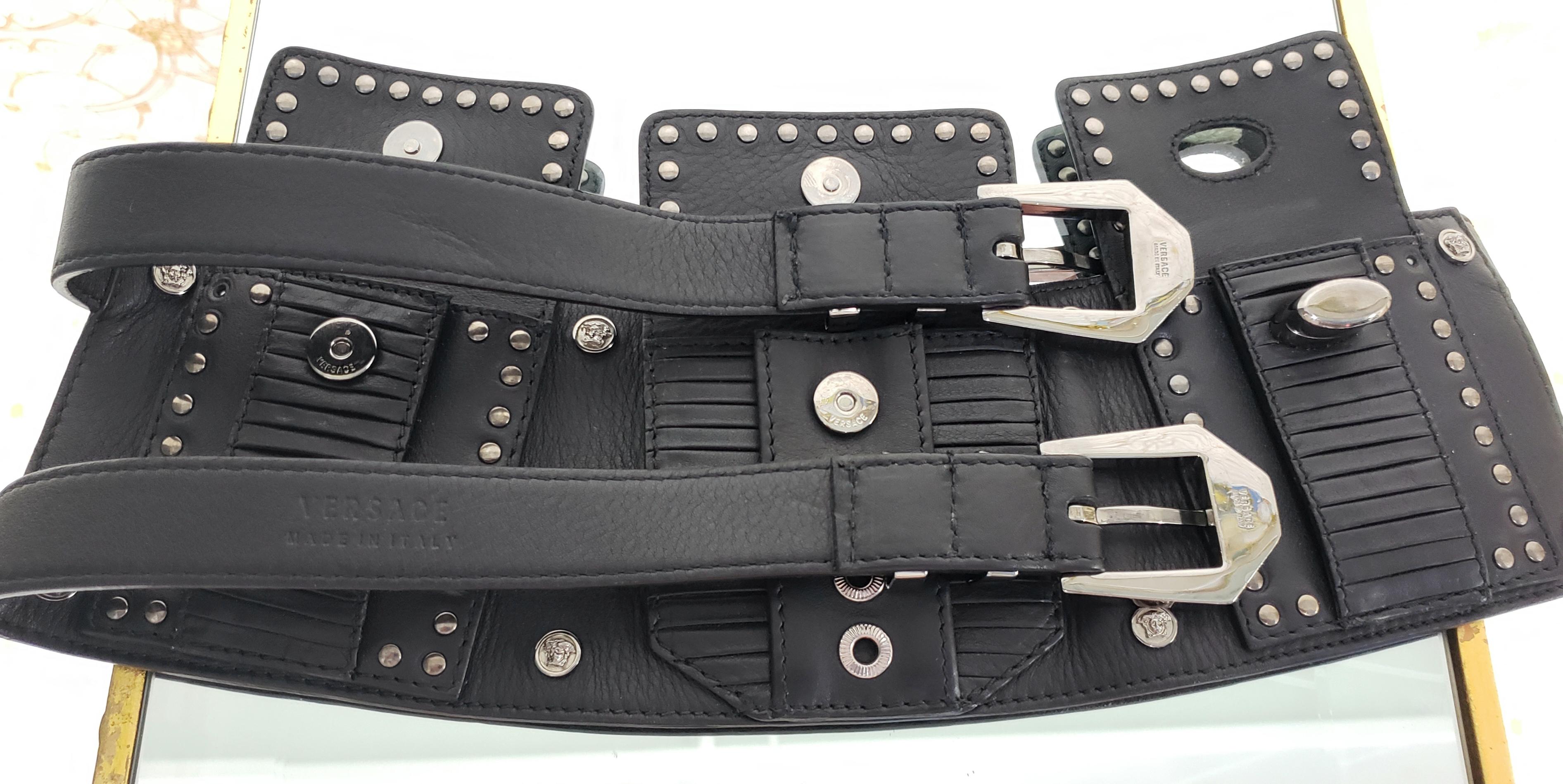 F/W 2011 Look #7 VERSACE BLACK LEATHER STUDDED BELT with MEDUSA BUCKLE For Sale 4