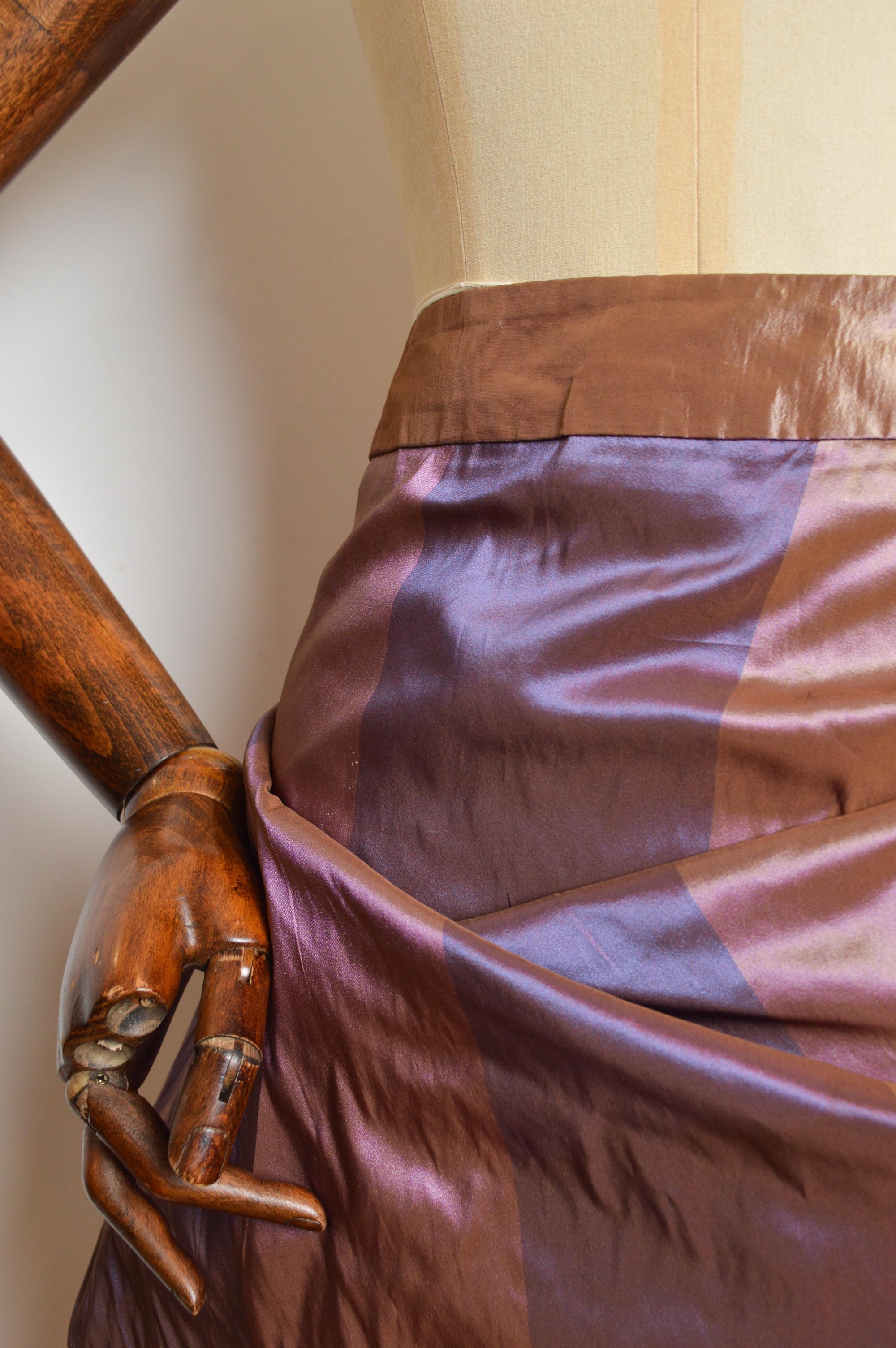 F/W 2011 Vivienne Westwood Dusty Pink Antique Gold Taffeta Structured Skirt For Sale 1