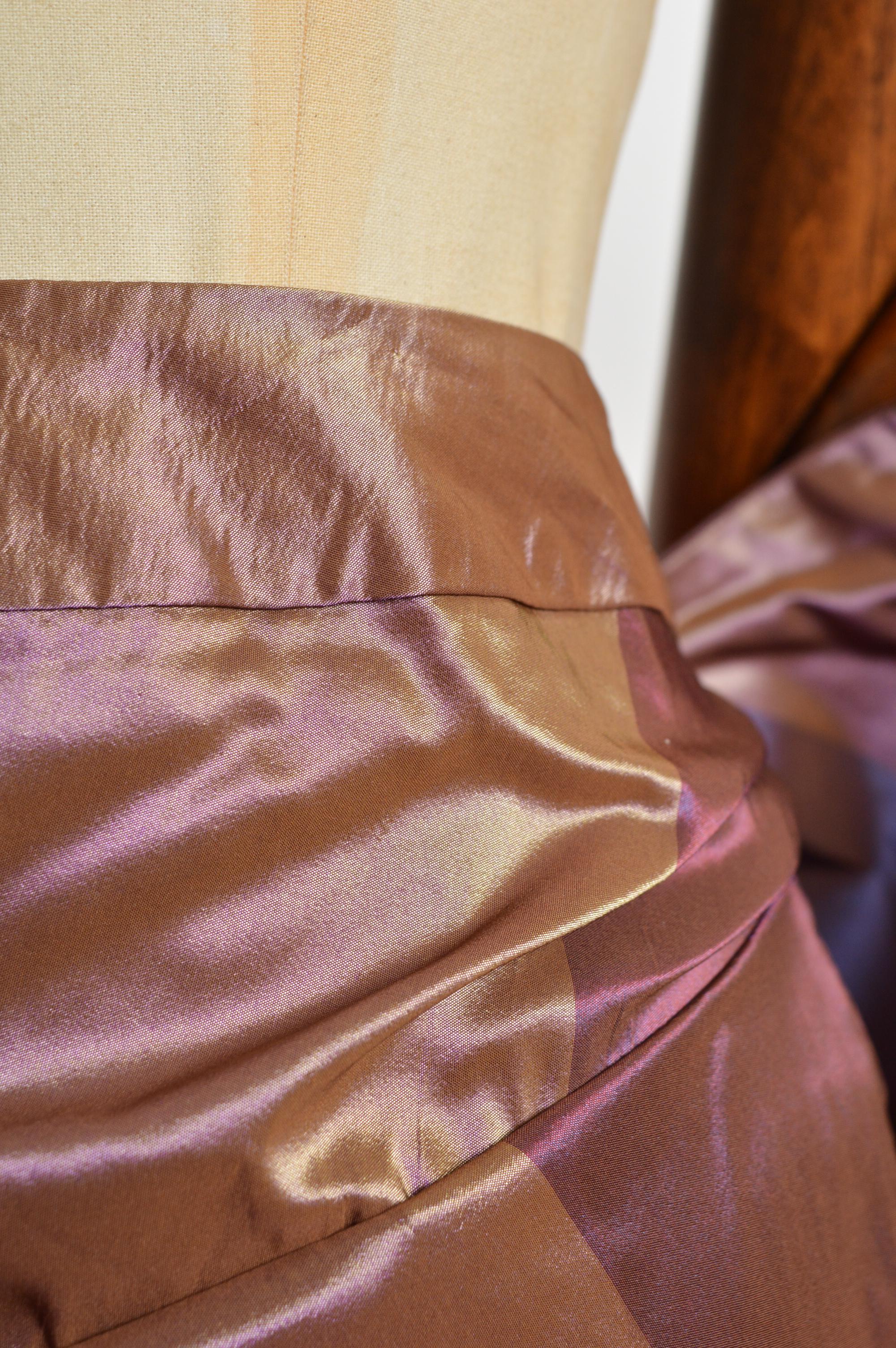 F/W 2011 Vivienne Westwood Dusty Pink Antique Gold Taffeta Structured Skirt For Sale 2