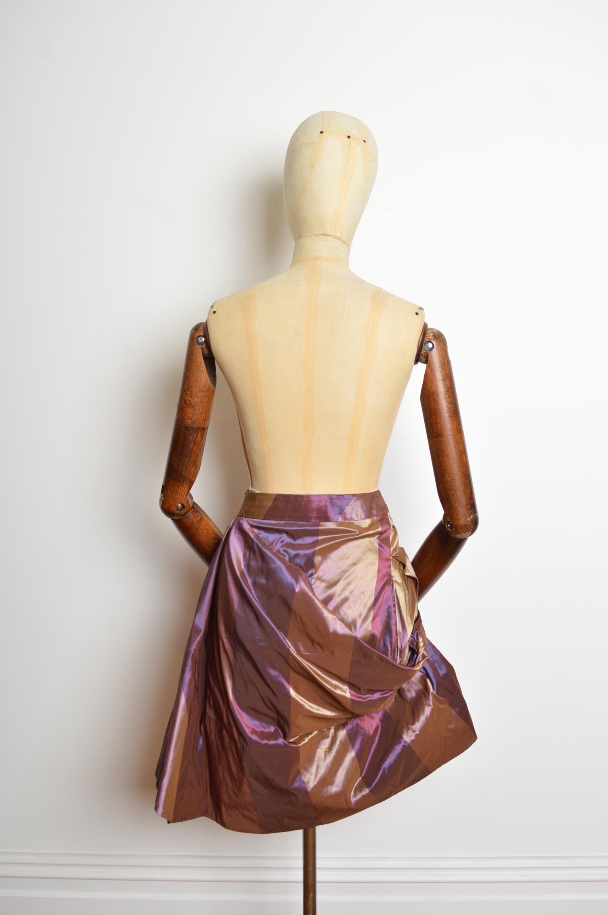 F/W 2011 Vivienne Westwood Dusty Pink Antique Gold Taffeta Structured Skirt For Sale 4