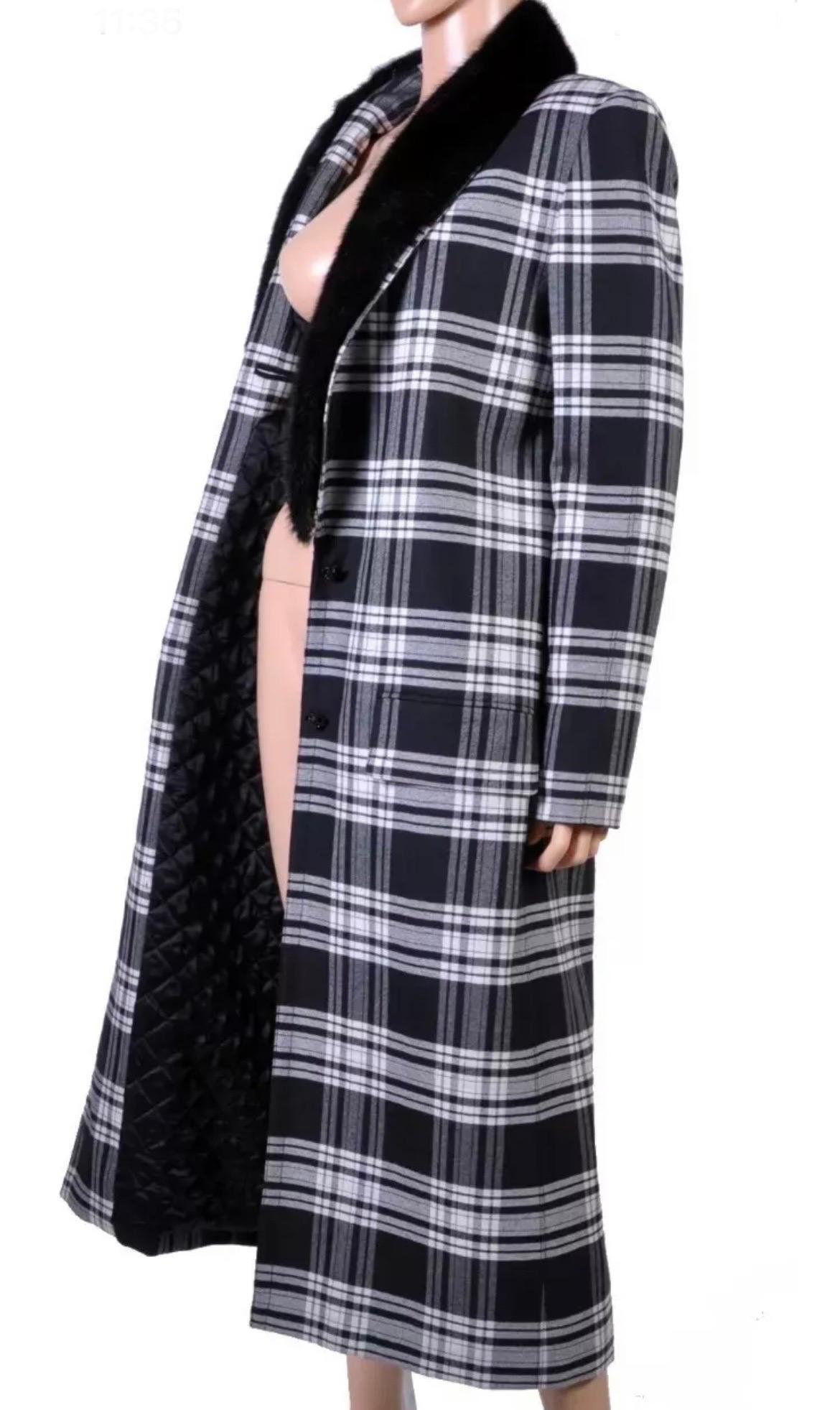 F/W 2013 Versace Wool Tartan Plaid Coat with Mink Fur For Sale 3