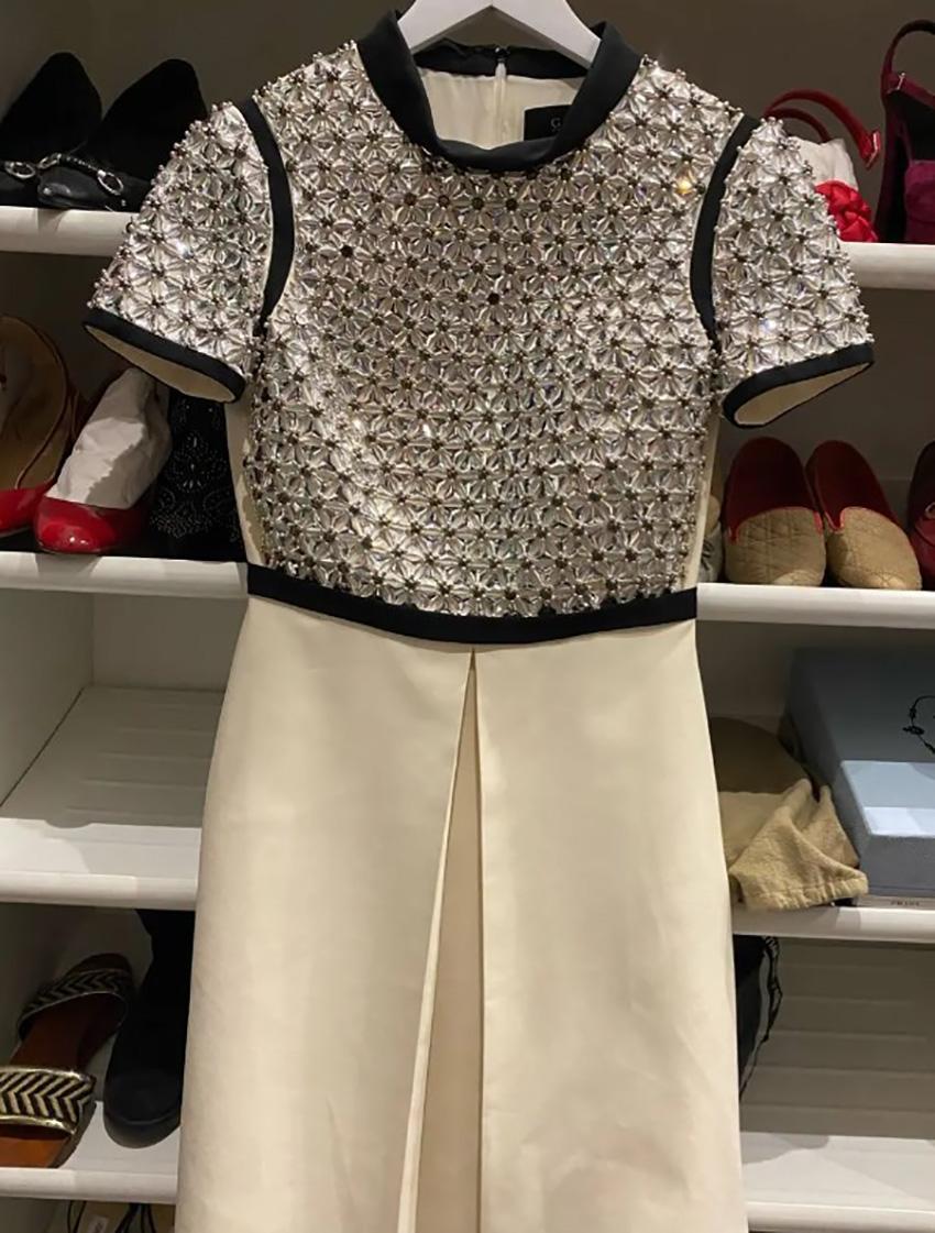 F/W 2014 GUCCI IVORY EMBELLISHED SILK DRESS Sz IT 40 In Excellent Condition In Montgomery, TX